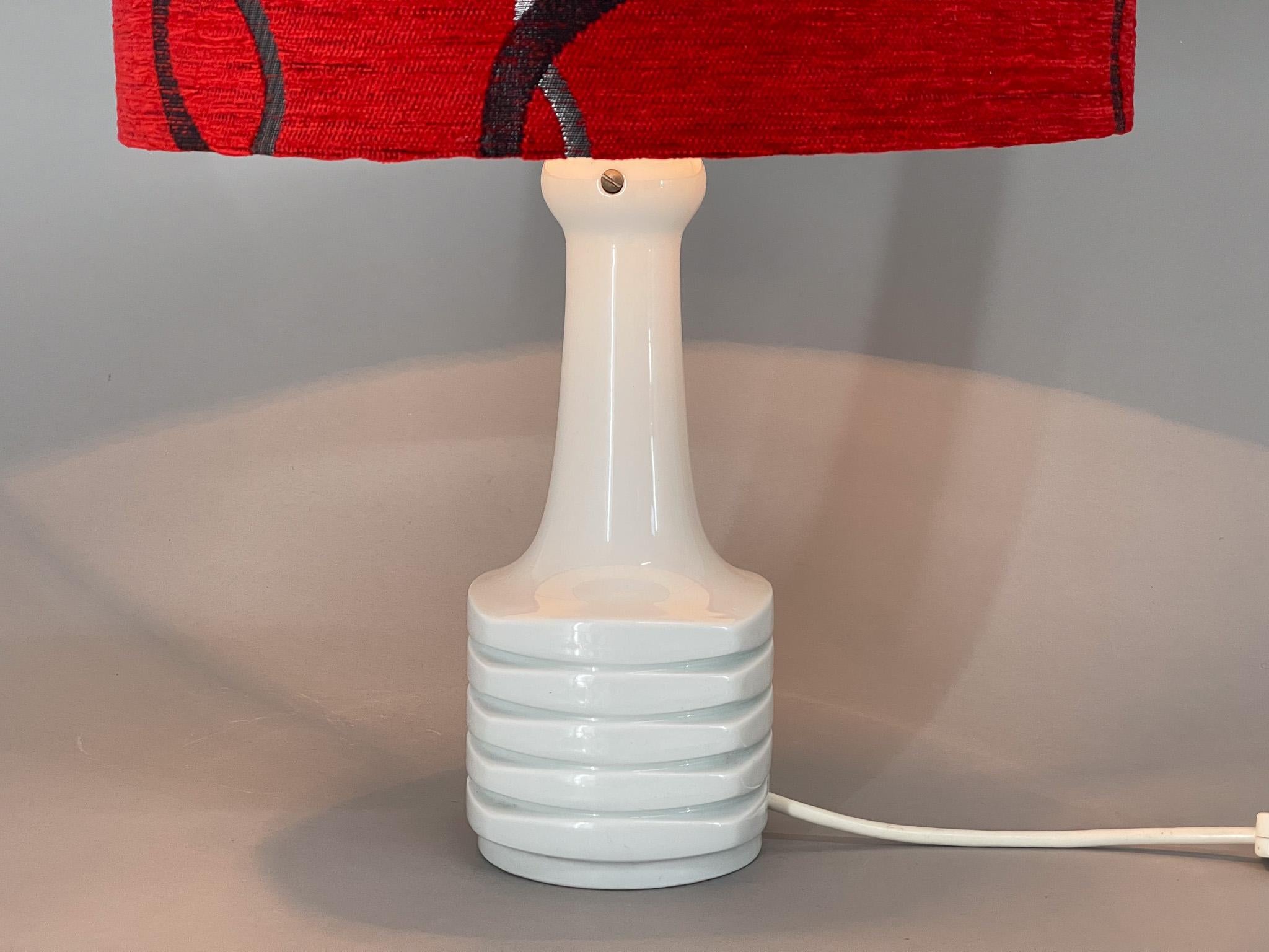 Mid-century Wallendorf Porcelain Table Lamp, Germany, 1960s For Sale 2