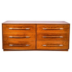 Mid Century Walnut 6 Drawer Dresser by T.H. Robsjohn-Gibbings for Widdicomb