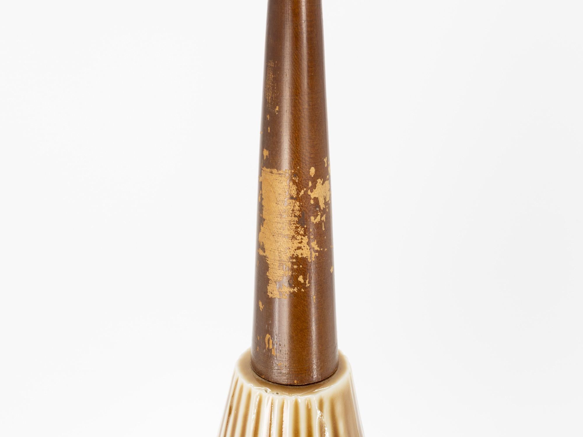 Mid Century Walnut and Ceramic Pottery Cone Table Lamp For Sale 1