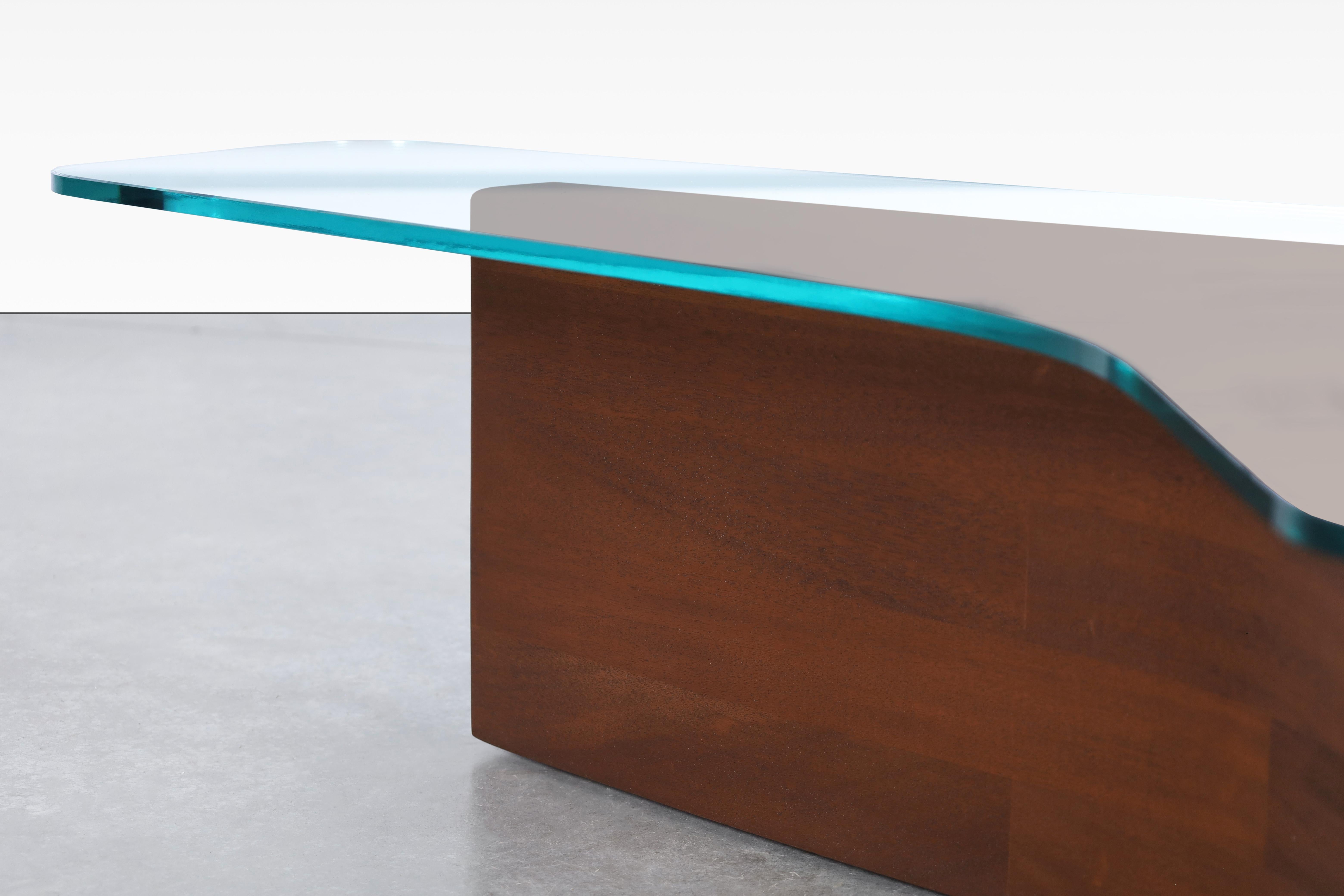 MidCentury Walnut and Glass Biomorphic Coffee Table Attributed to Vladimir Kagan For Sale 4
