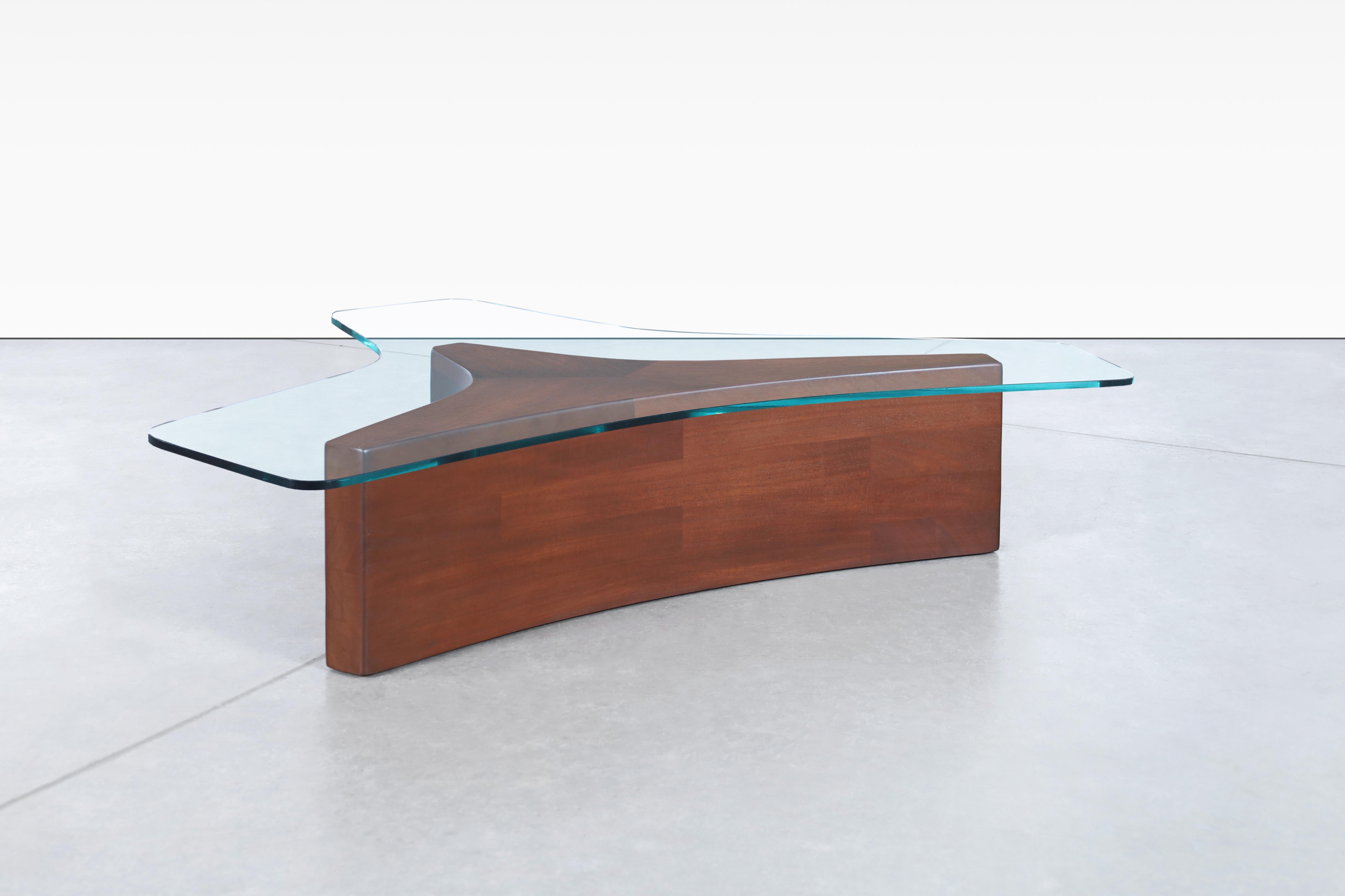 Mid-Century Modern MidCentury Walnut and Glass Biomorphic Coffee Table Attributed to Vladimir Kagan For Sale