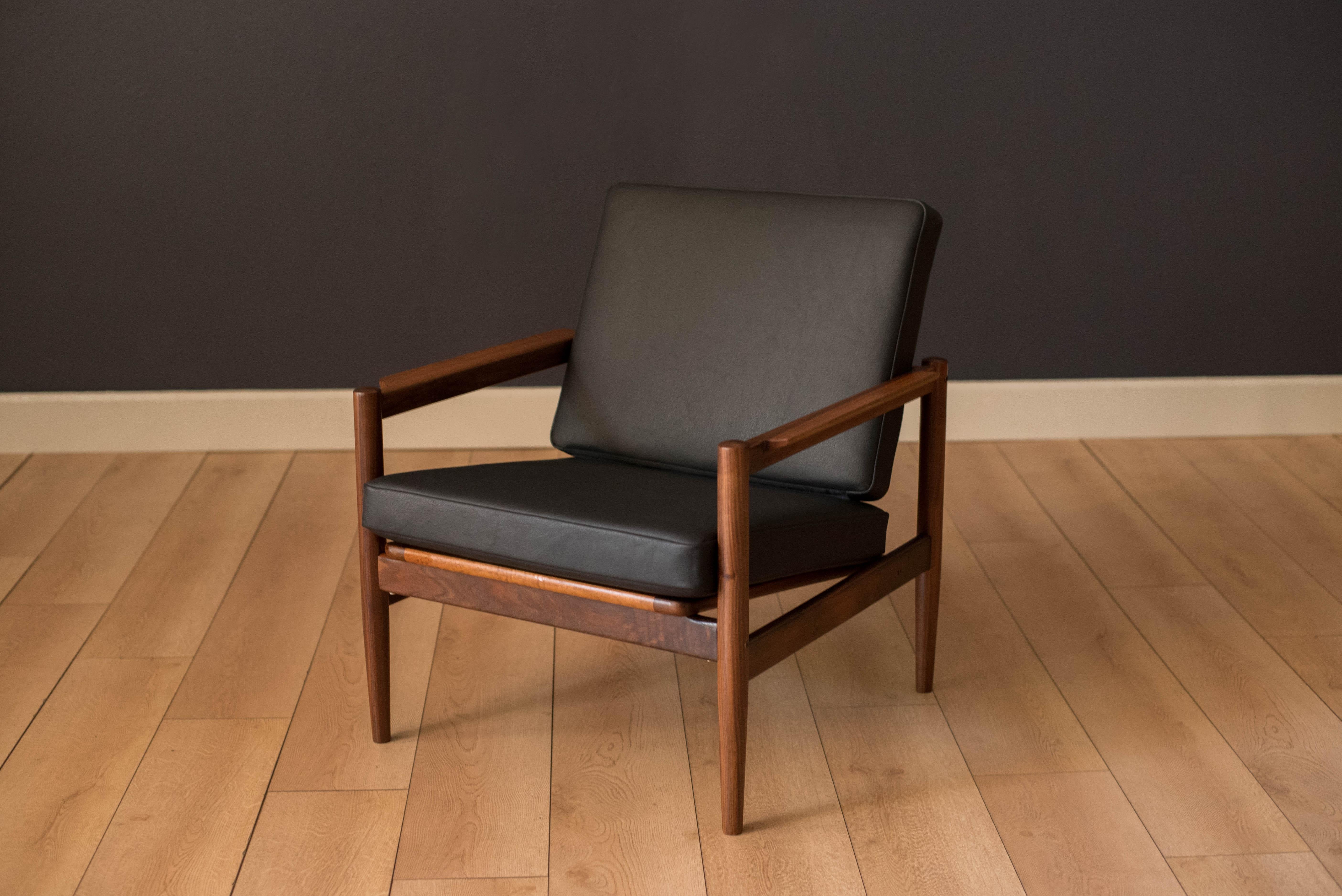 Mid Century Walnut and Leather Lounge Chair by Børge Jensen & Sonner 6