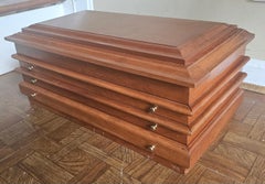 Joyero de mediados de siglo de nogal y espejo