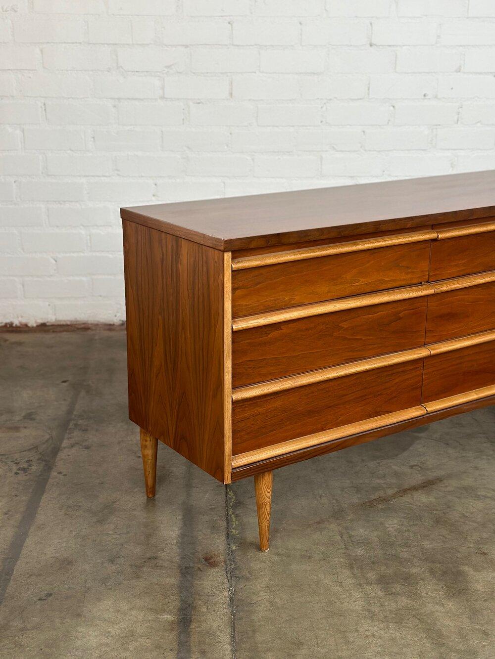 Midcentury Walnut and Oak Dresser by Bassett Furniture 1