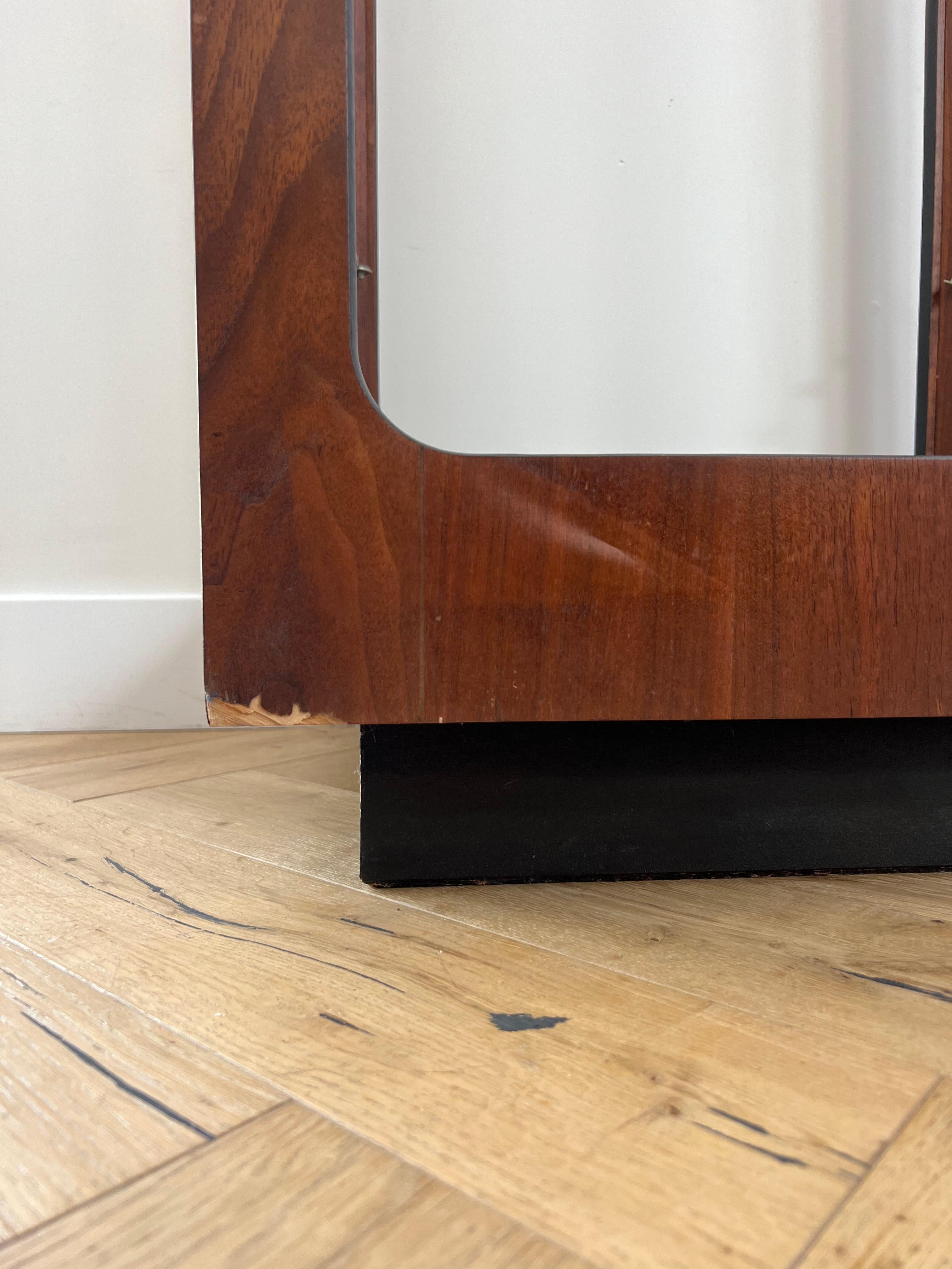 Mid Century Walnut and Smoked Glass Étagère by Lane, 1970s 11