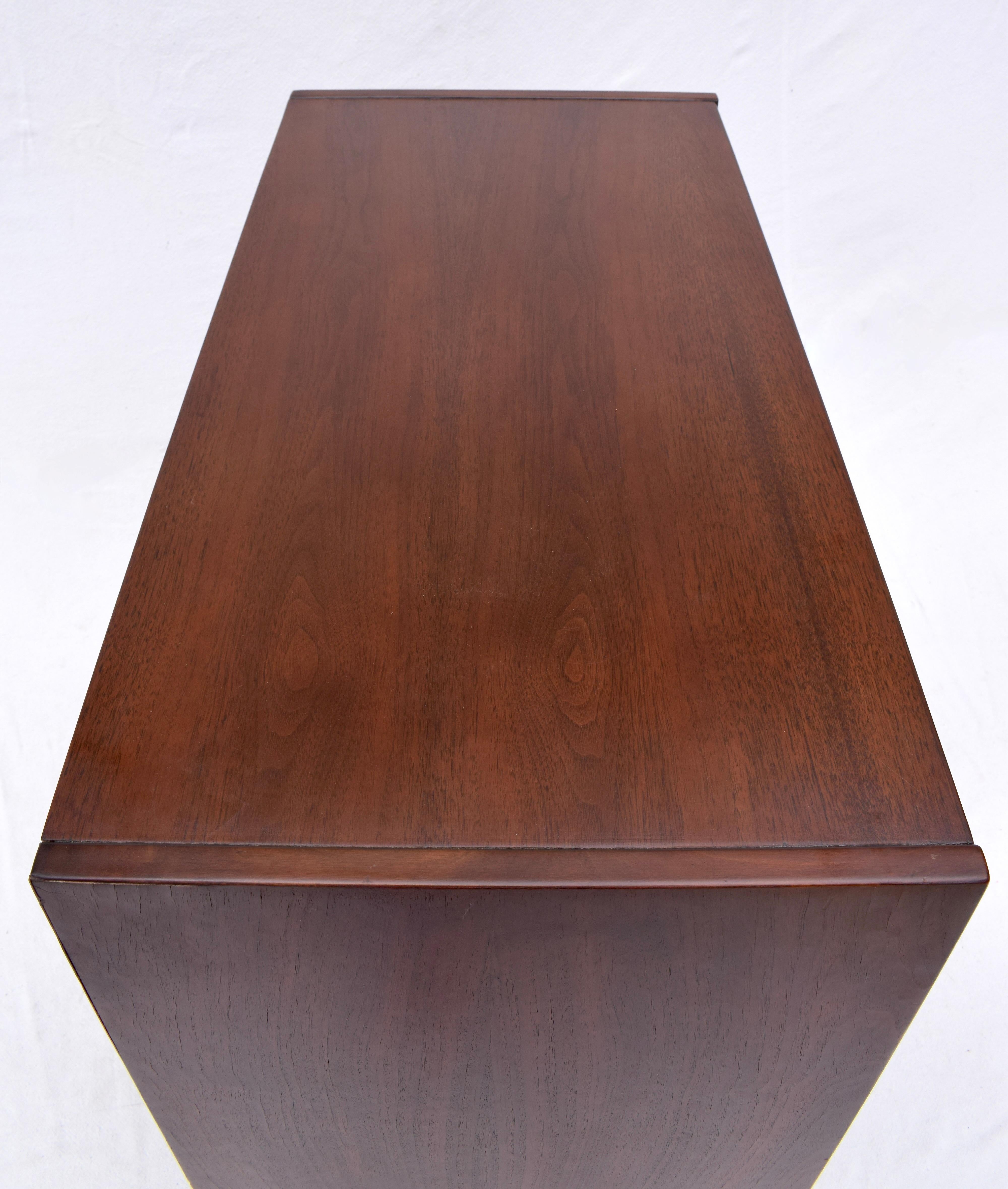 Cassapanca da scapolo in noce del Mid Century di Jack Cartwright per Founder's Furniture in vendita 6