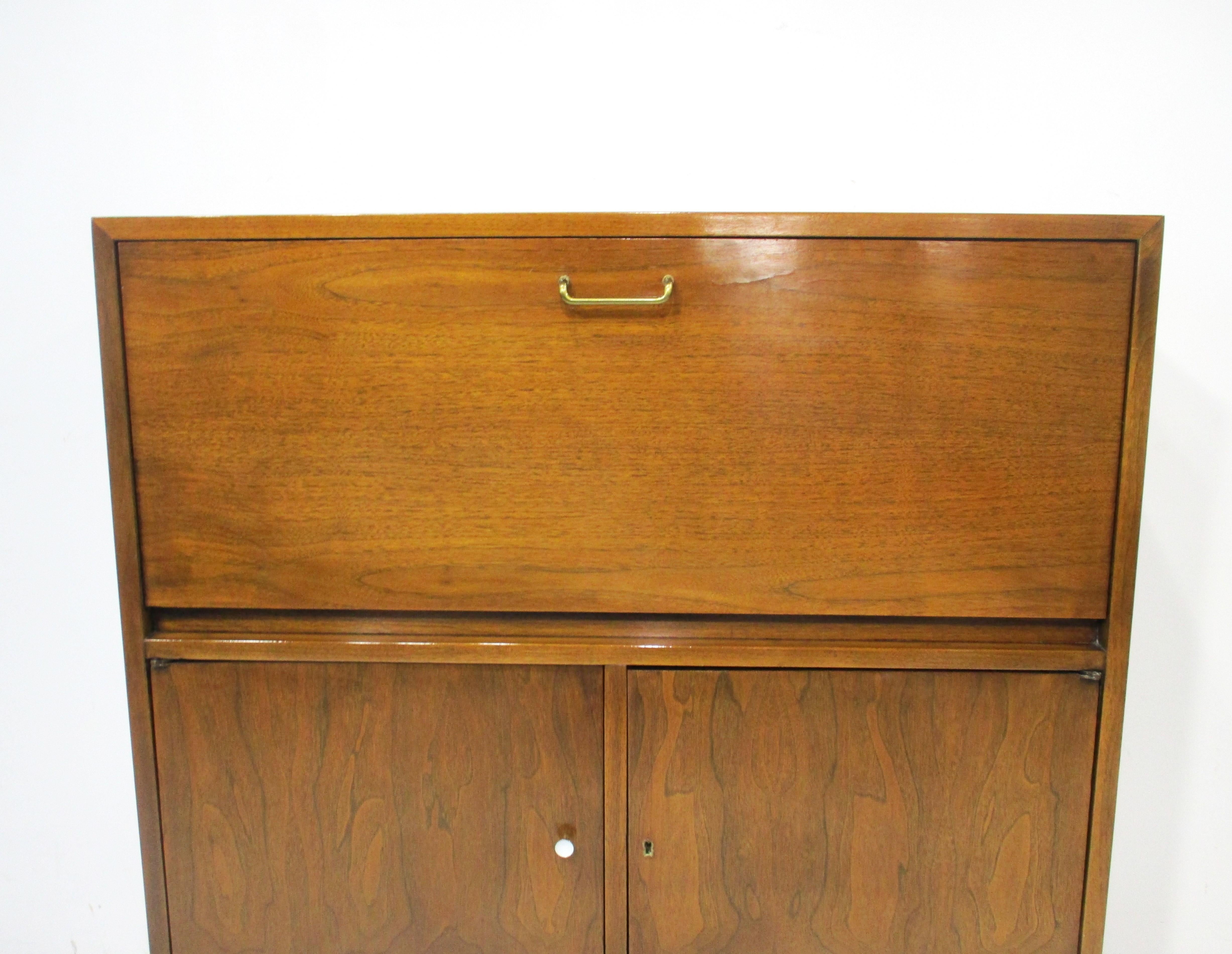 Bar du milieu du siècle dernier de Merton Gershun pour American of Martinsville 7