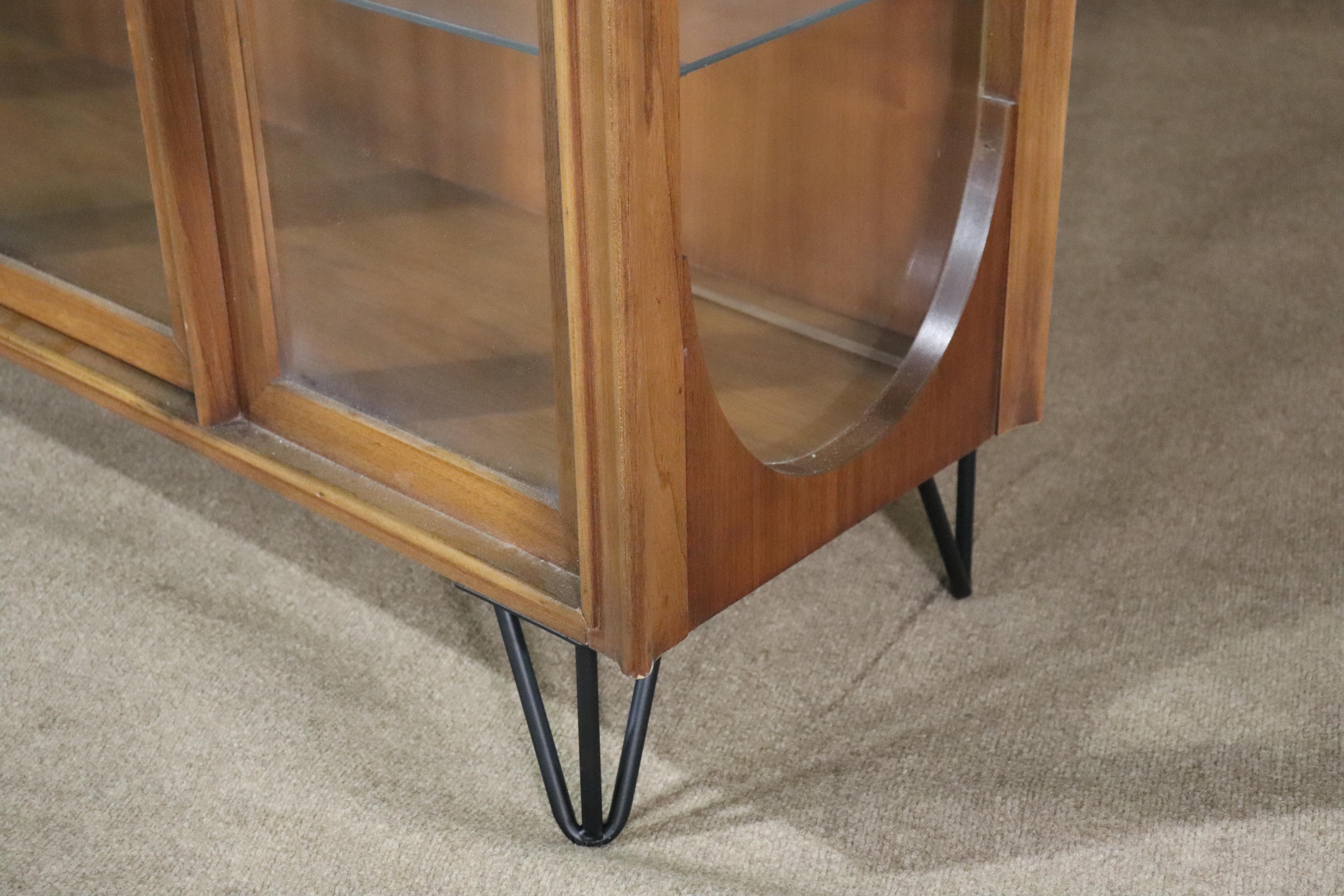 Mid-Century Walnut Bookcase with Glass Shelving 4