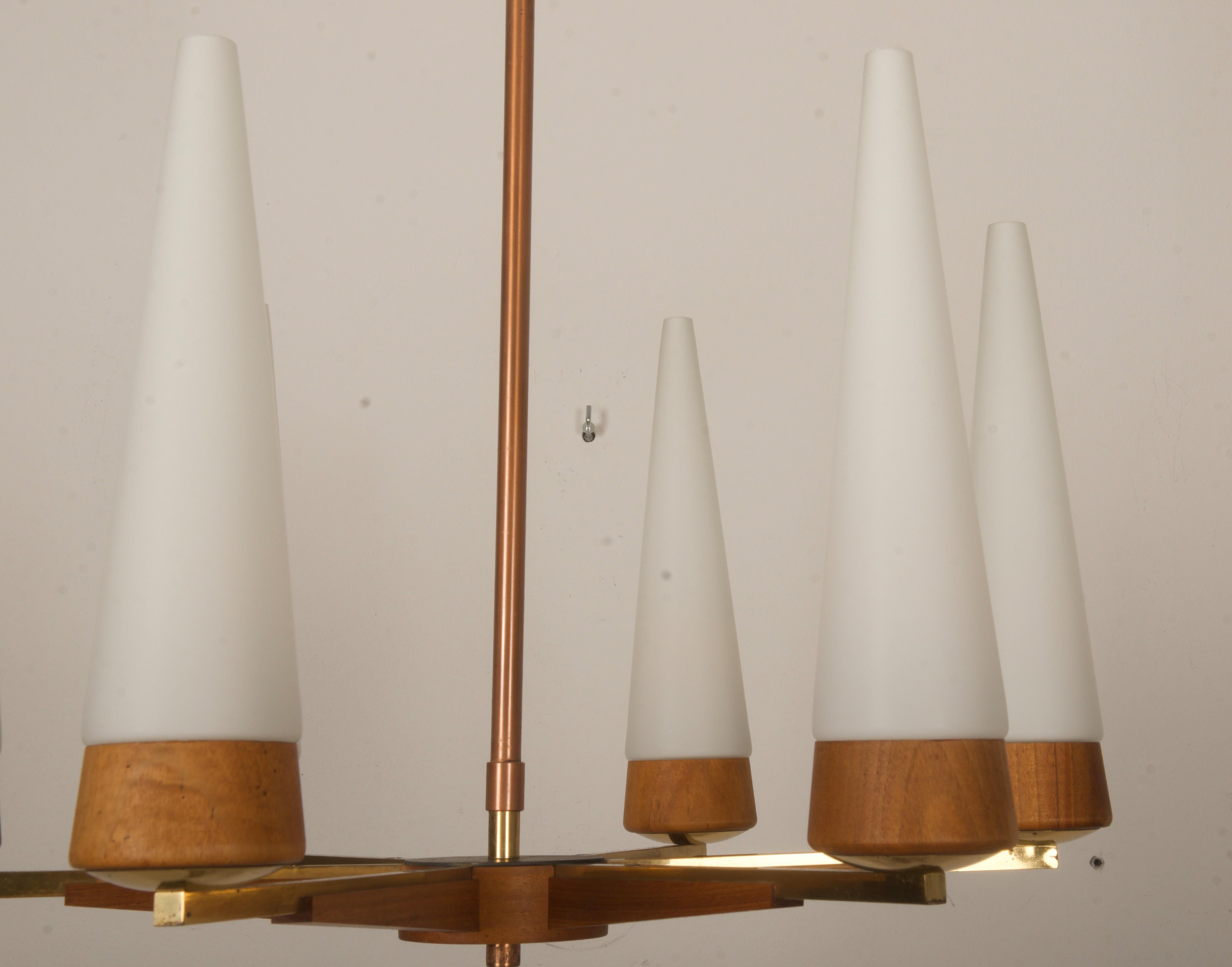 Mid-Century Walnut Brass Copper Chandelier By Rupert Nikoll In Good Condition For Sale In Vienna, AT