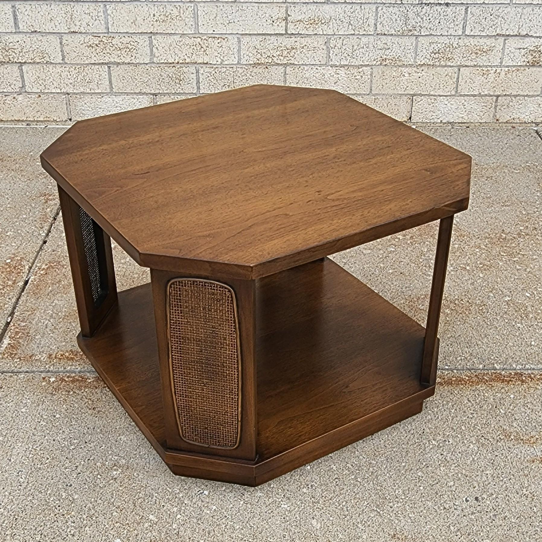 Mid-Century Walnut Broyhill Premier side table with caning For Sale 1