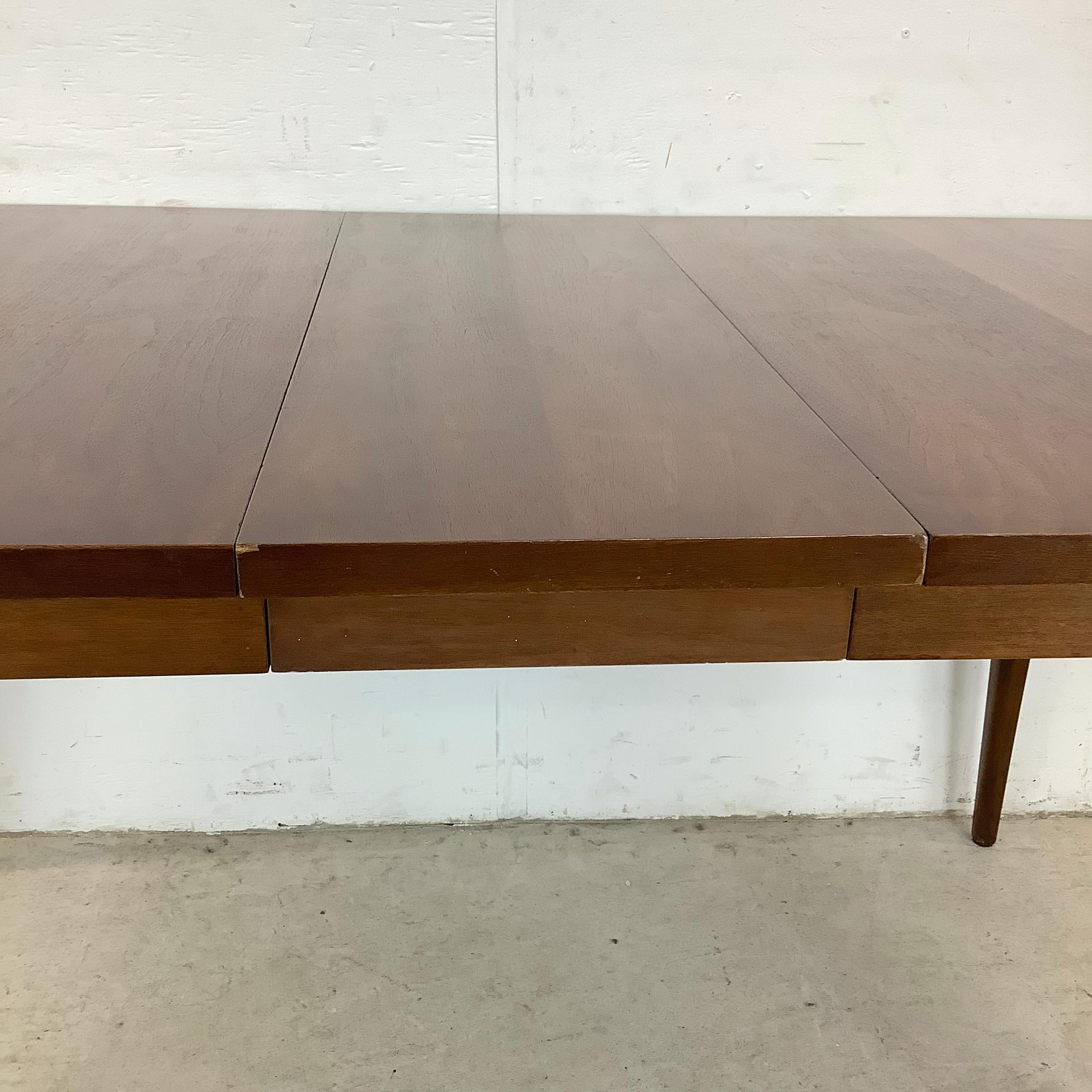 Mid-Century Walnut Broyhill Saga Dining Table With Leaf 3