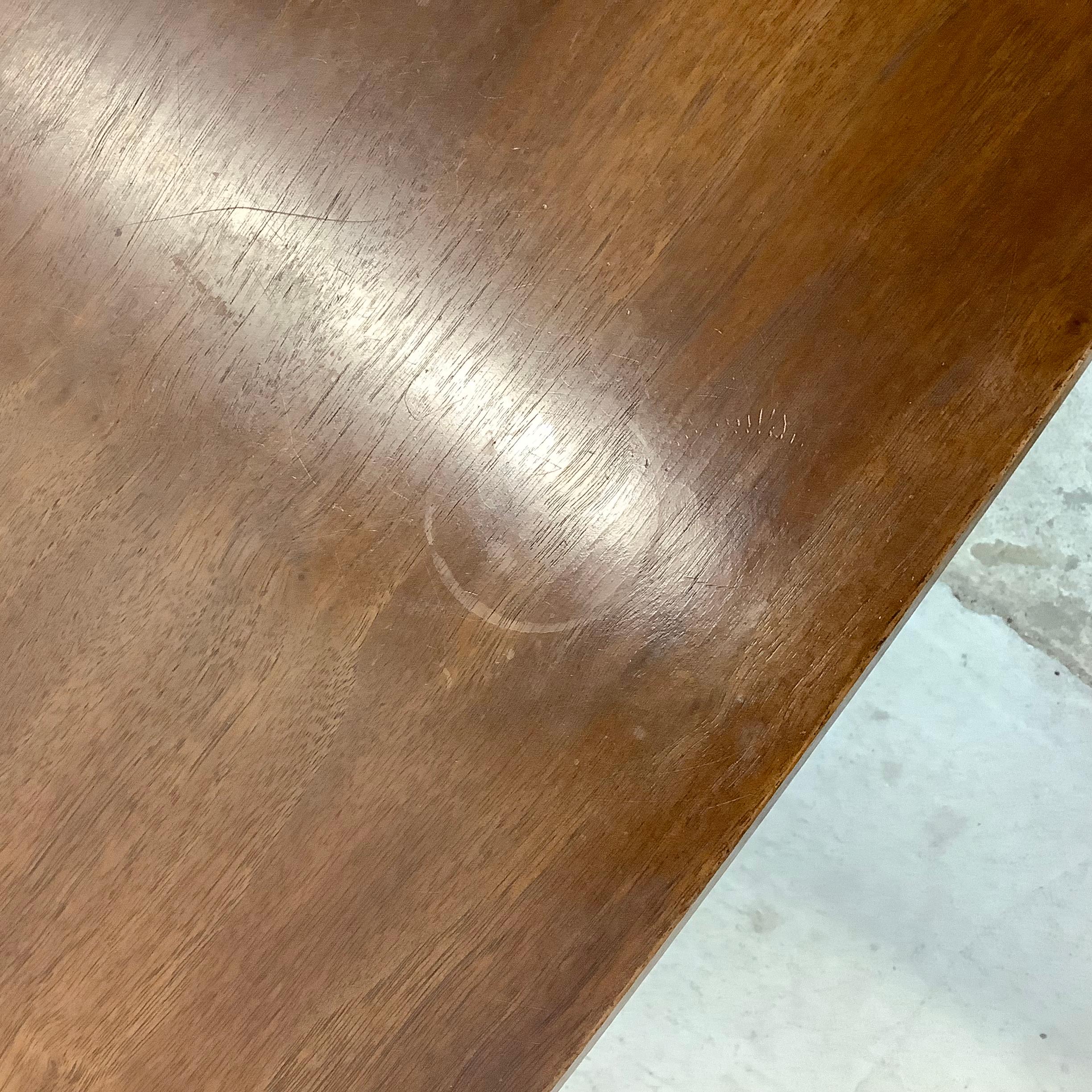 Mid-Century Walnut Broyhill Saga Dining Table With Leaf 8
