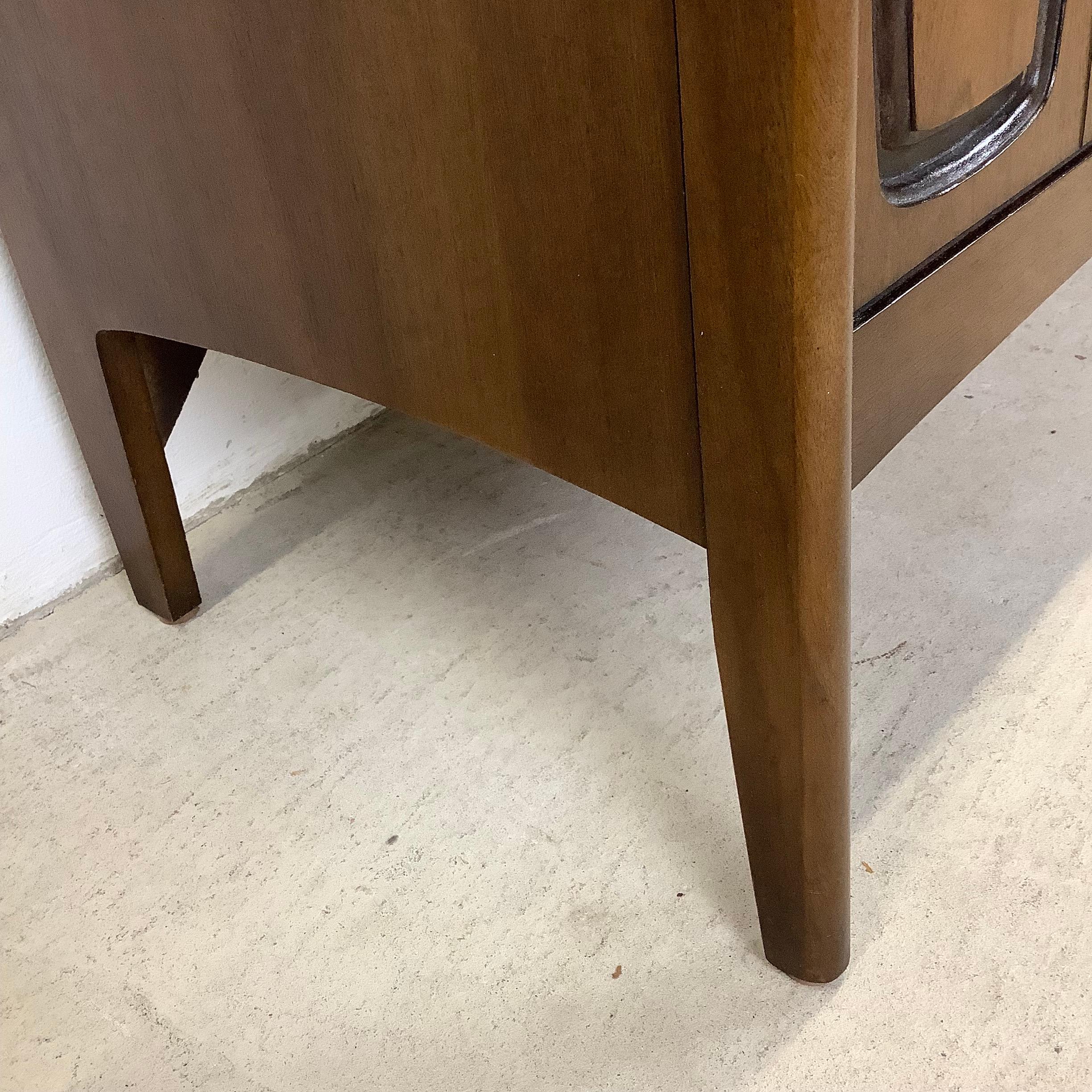 Mid-Century Walnut Broyhill Sideboard with Display Cabinet 7