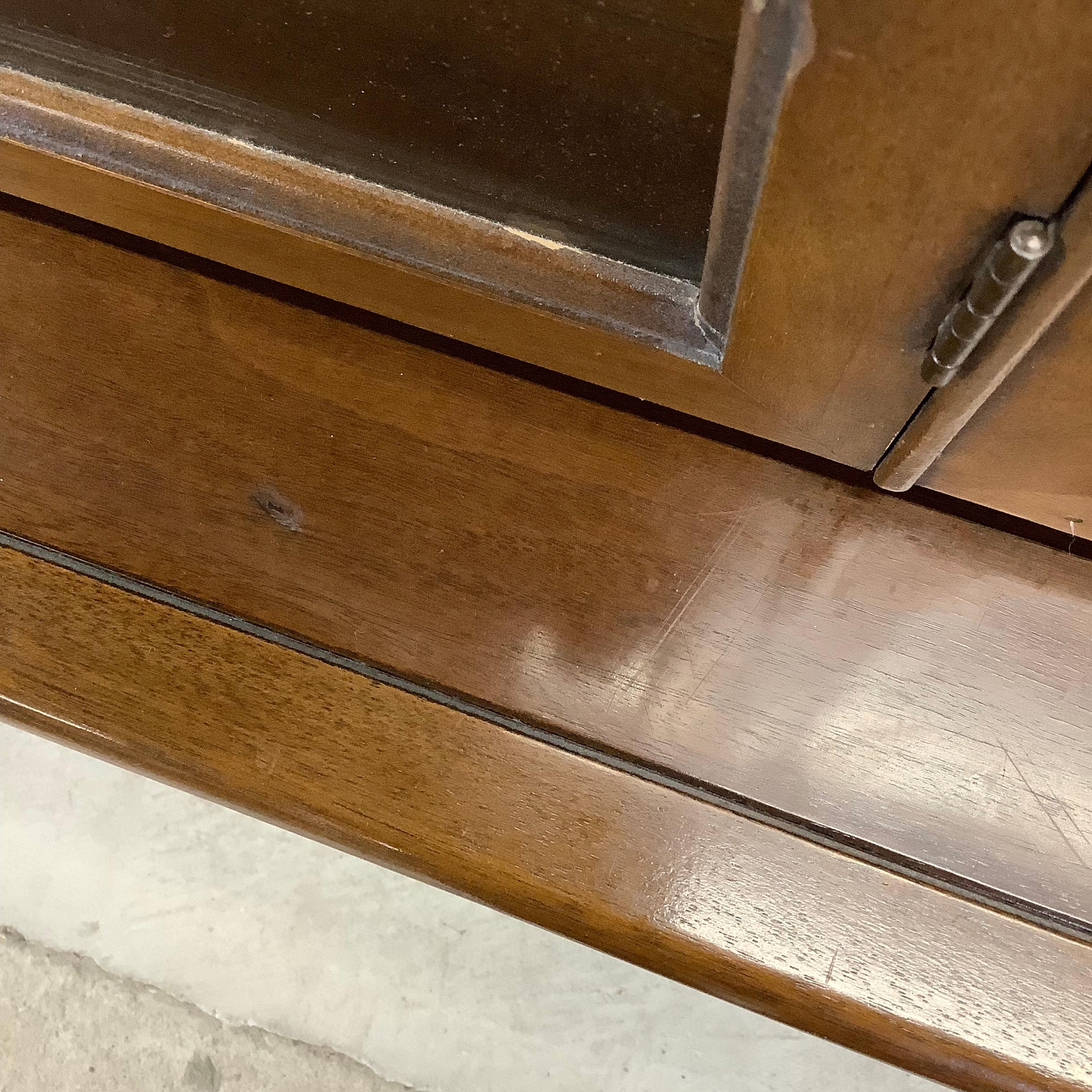 Mid-Century Walnut Broyhill Sideboard with Display Cabinet 8