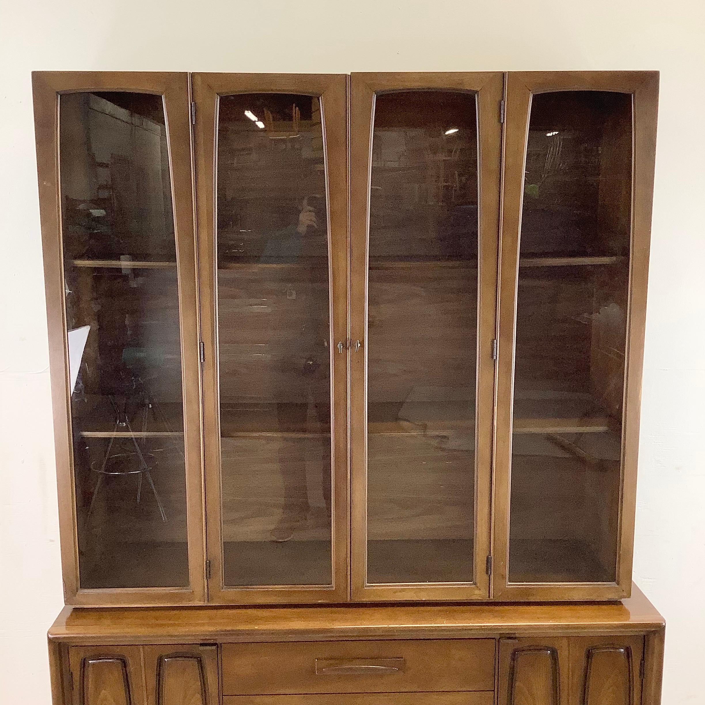 Midcentury Walnut Broyhill Sideboard with Display Cabinet 12