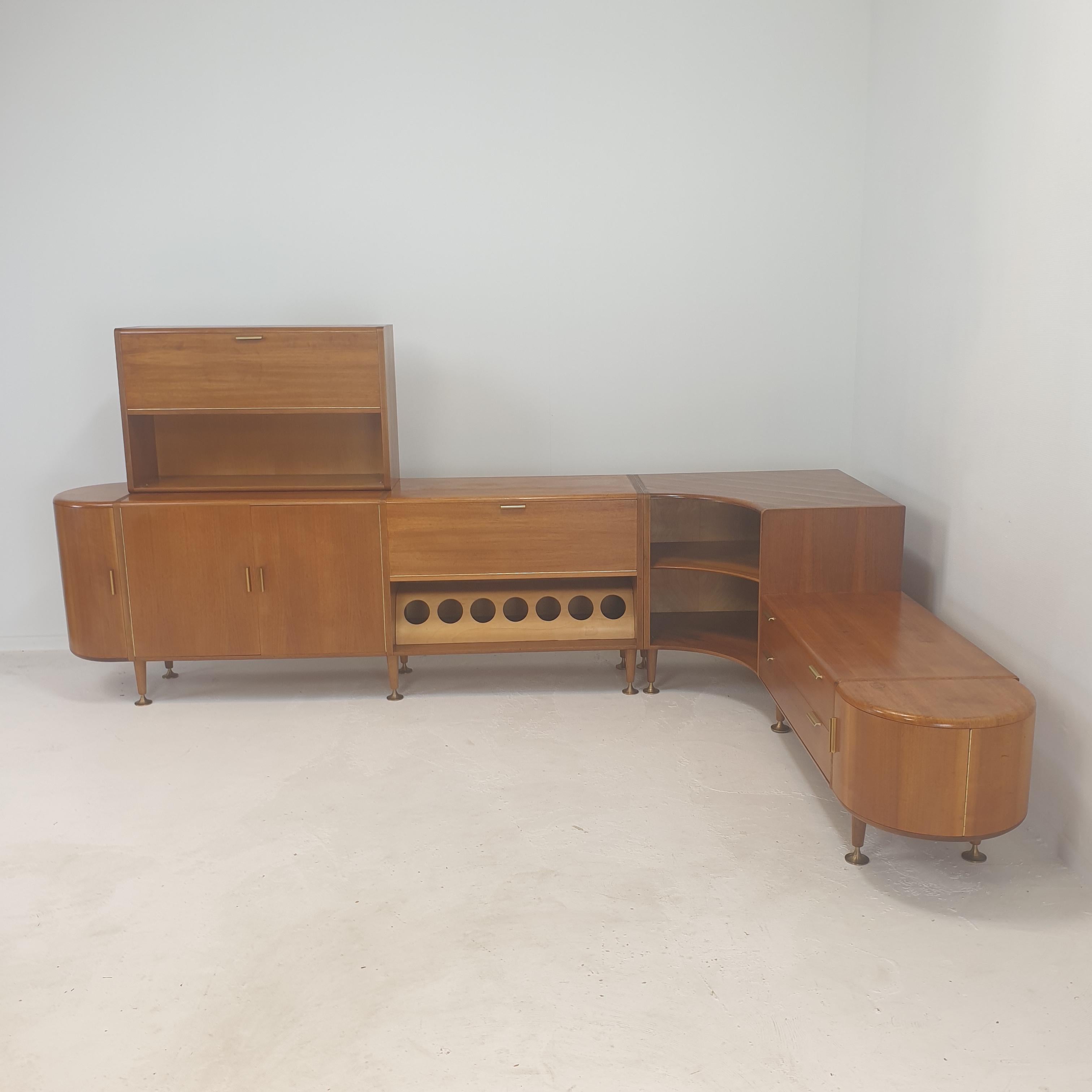 Mid-Century Walnut Cabinet and Sideboard by A.A. Patijn for Zijlstra, 1950's In Good Condition For Sale In Oud Beijerland, NL