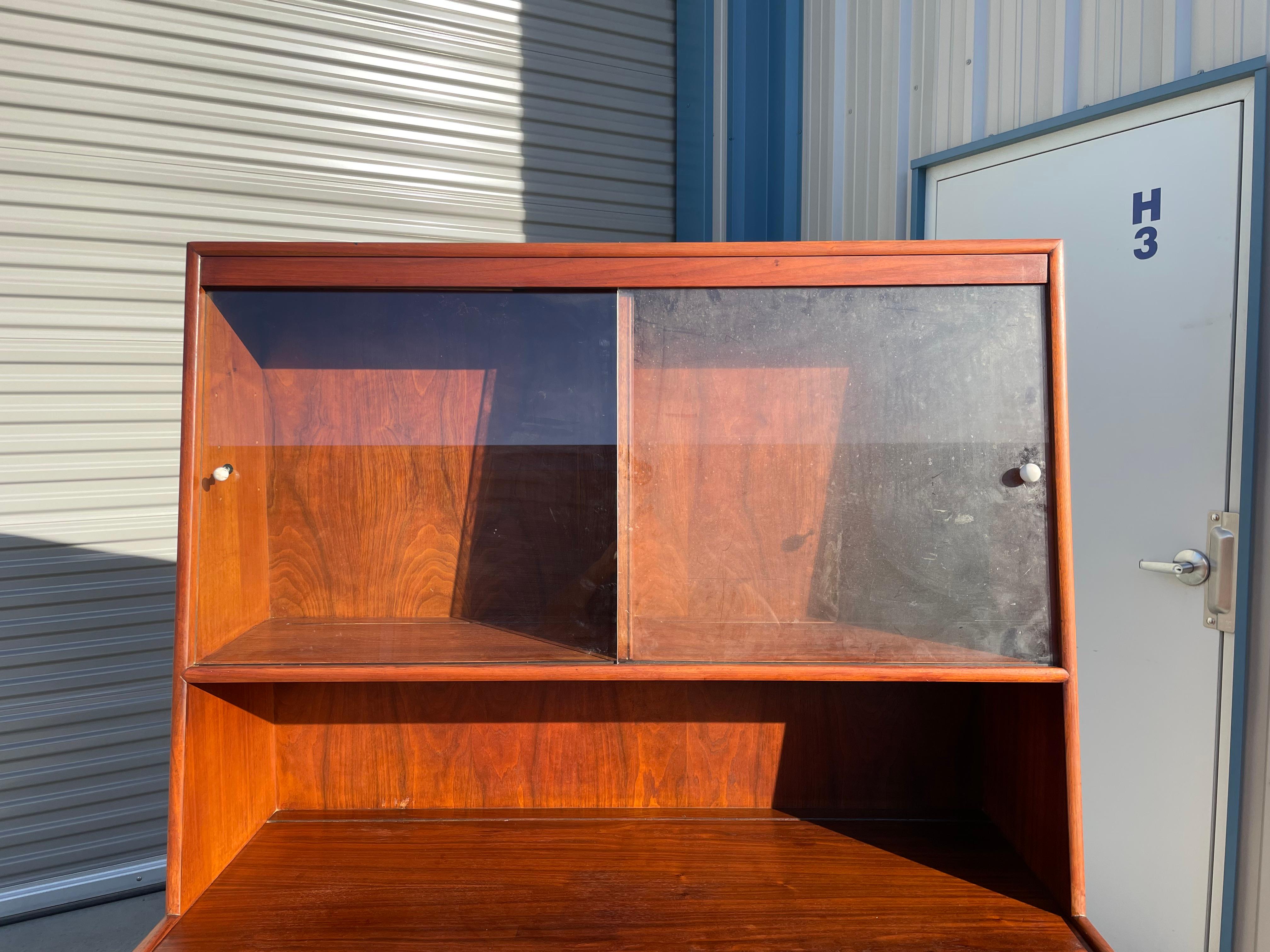 Midcentury Walnut Cabinet by Kipp Stewart for Drexel In Good Condition For Sale In North Hollywood, CA