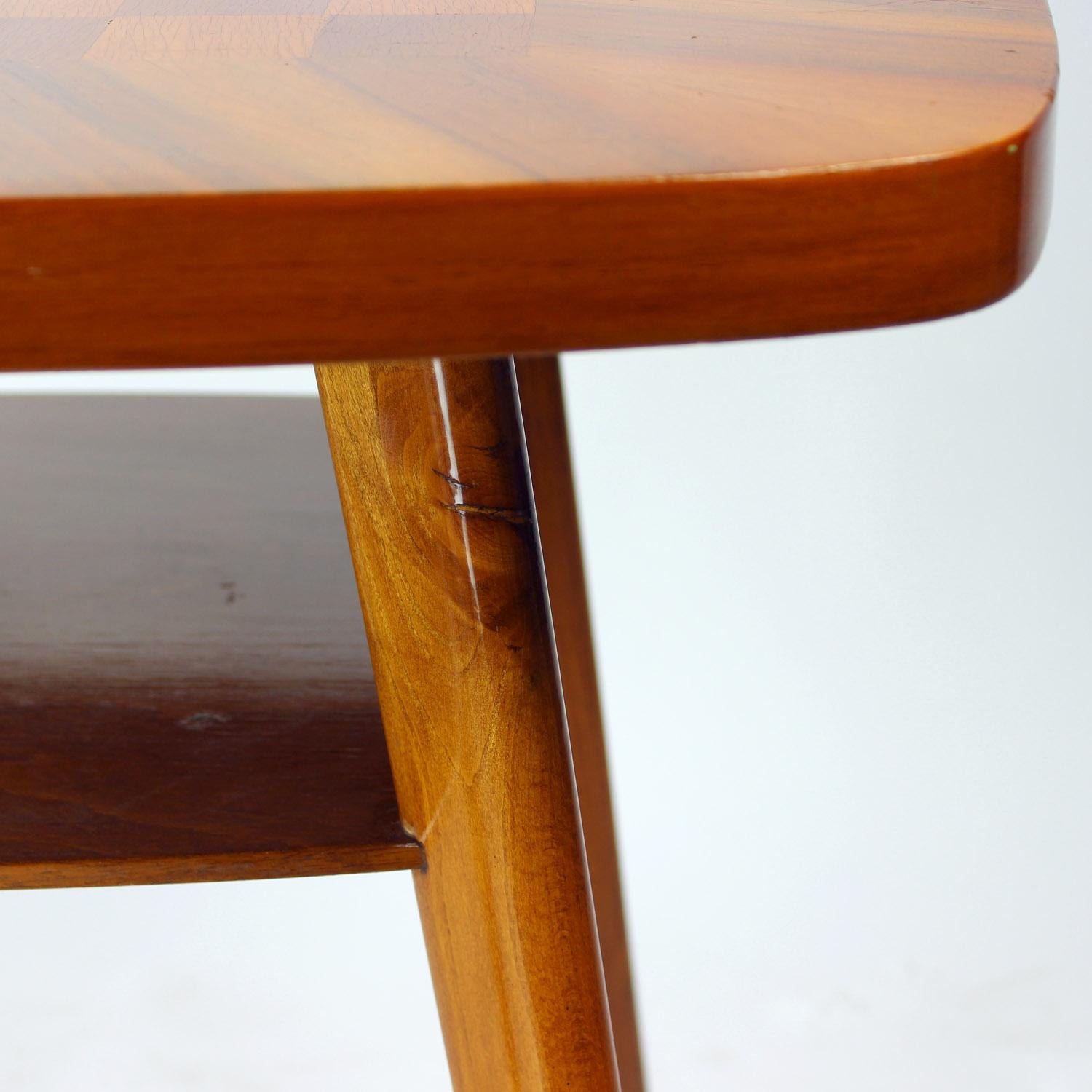 Mid Century Walnut Chess Coffee Table, Czechoslovakia, 1960s im Angebot 2