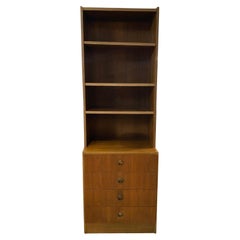 Commode et étagères en noyer du milieu du siècle dernier