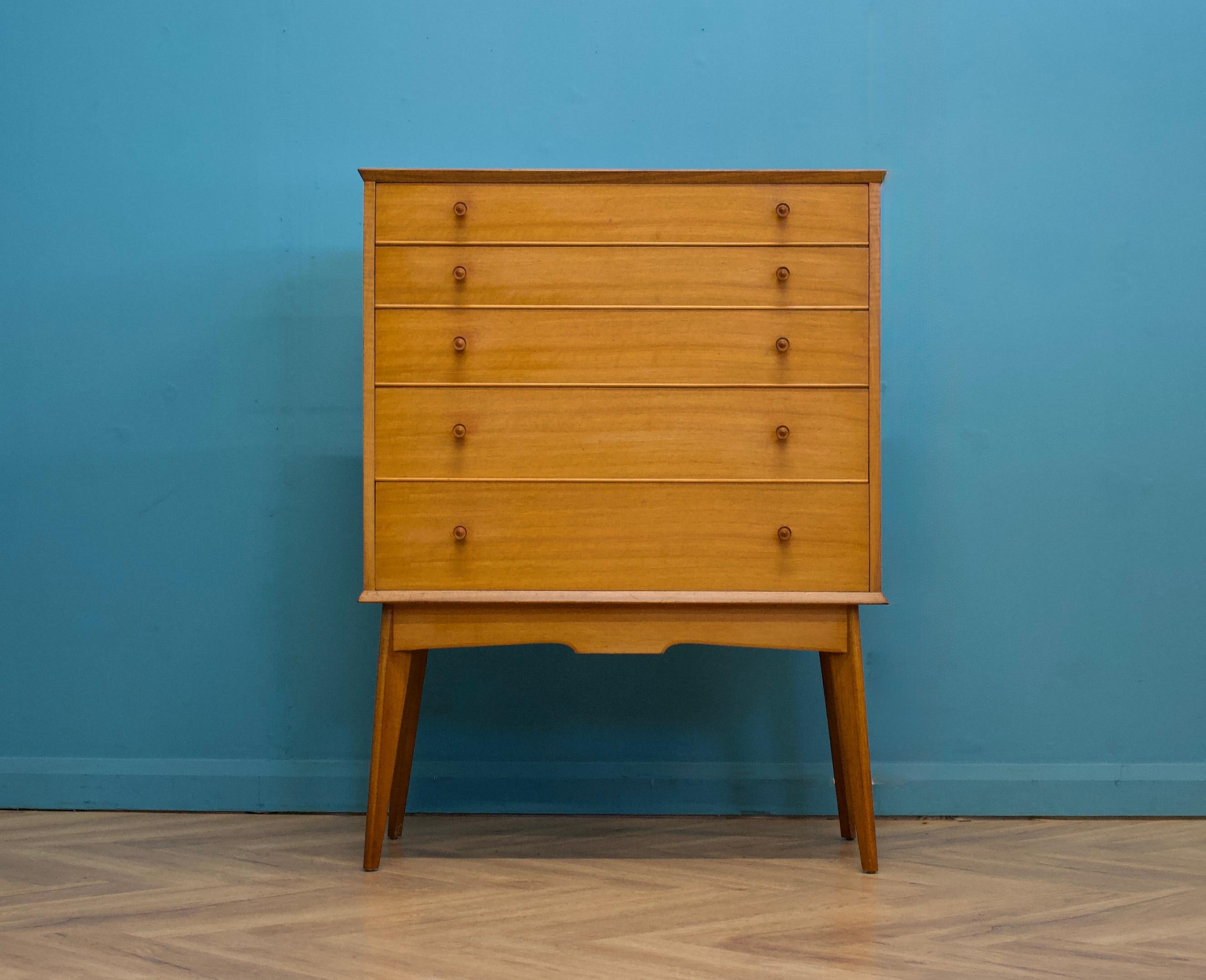 Mid-Century Modern Mid-Century Walnut Chest of Drawers by Alfred COX for Heals, 1950s For Sale
