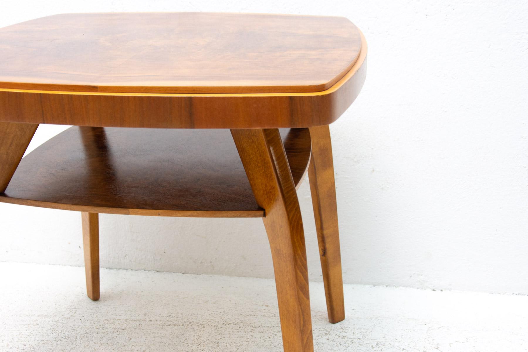 Mid Century Walnut Coffee Table by Frantisek Jirak, 1960´s 2