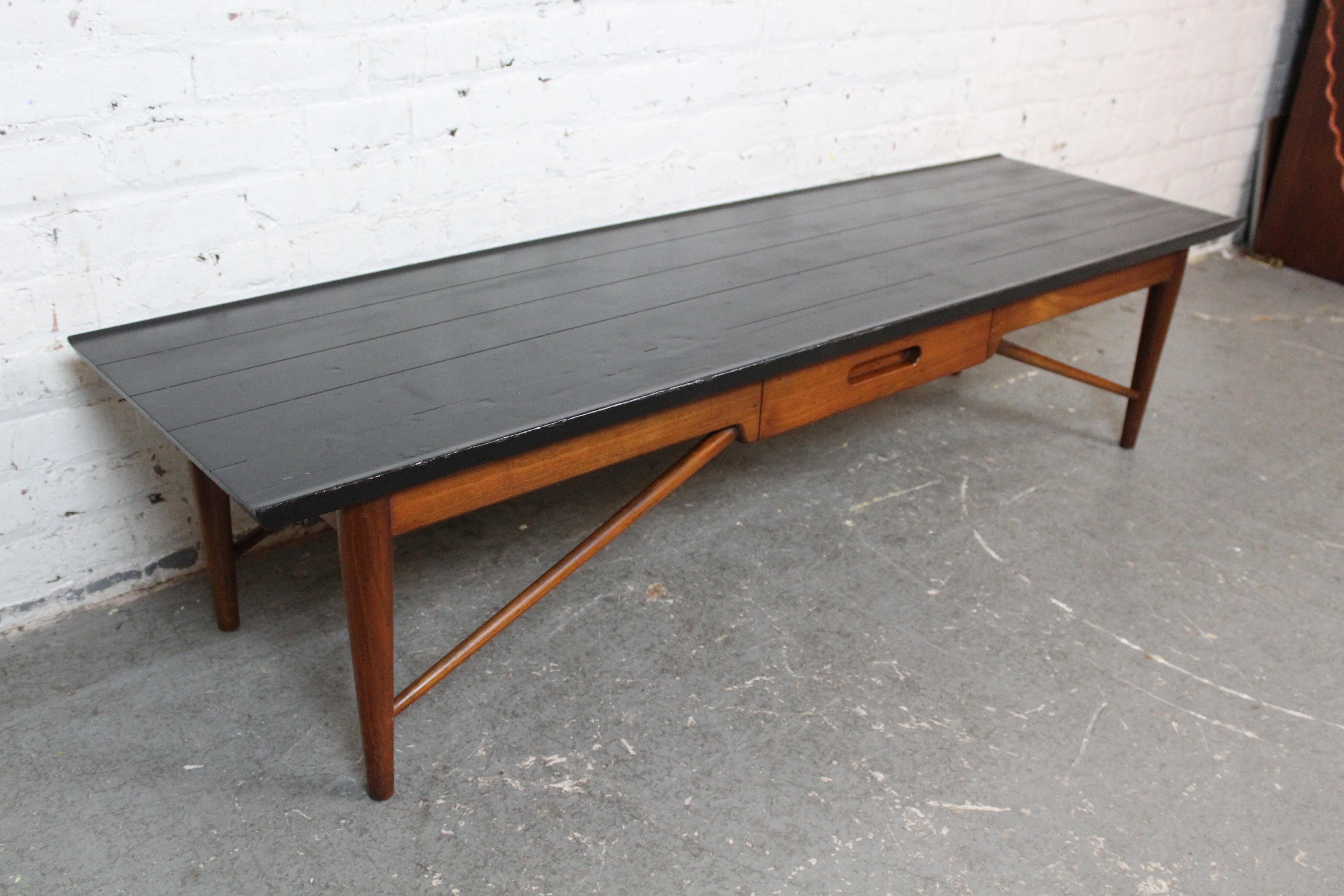 Mid-Century Modern Table basse du milieu du siècle dernier par Heritage Henredon en vente