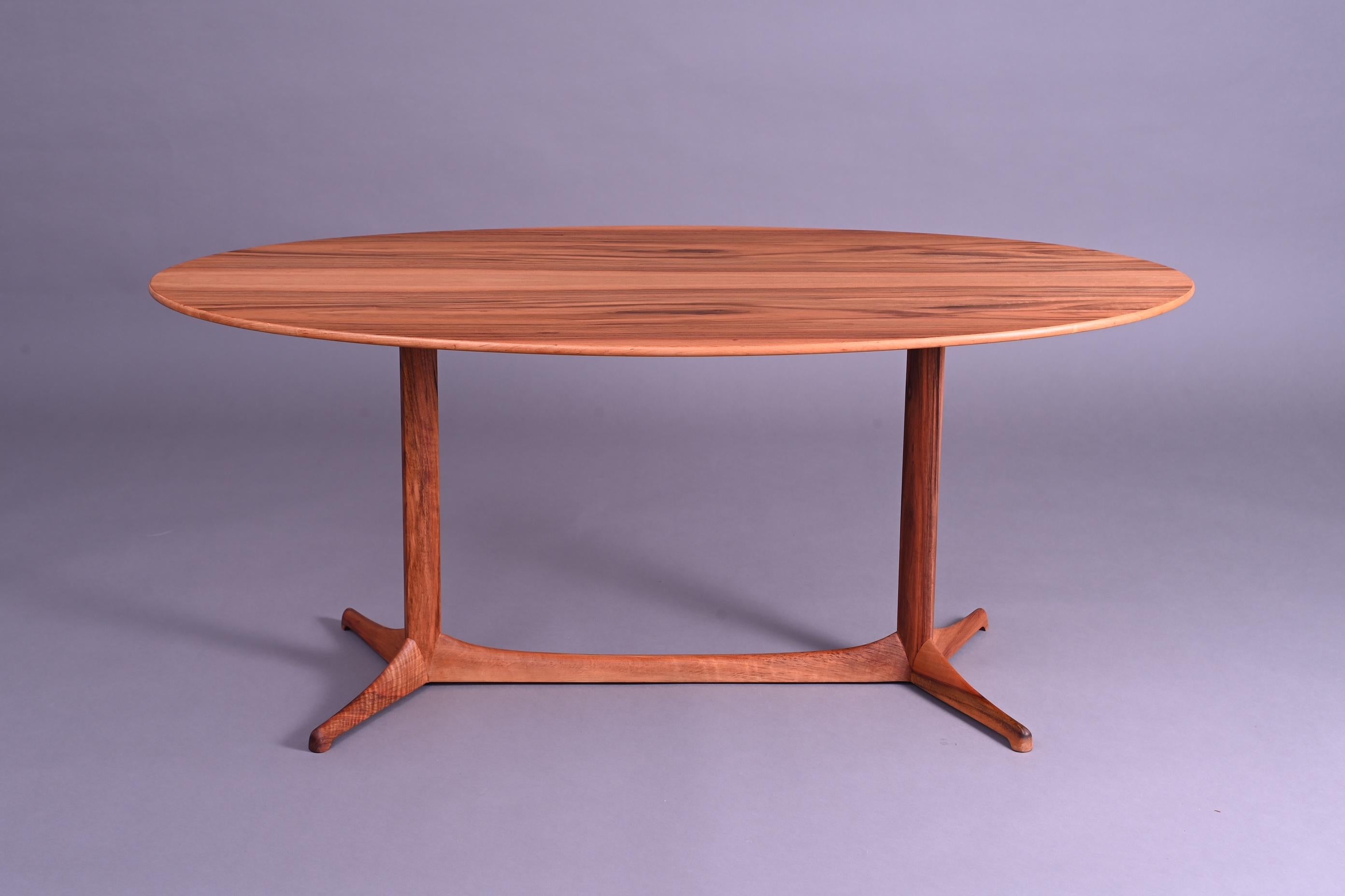 Mid-Century Modern Kerstin Hörlin-Holmquist - Mid Century Walnut Oval Coffee Table. For Sale