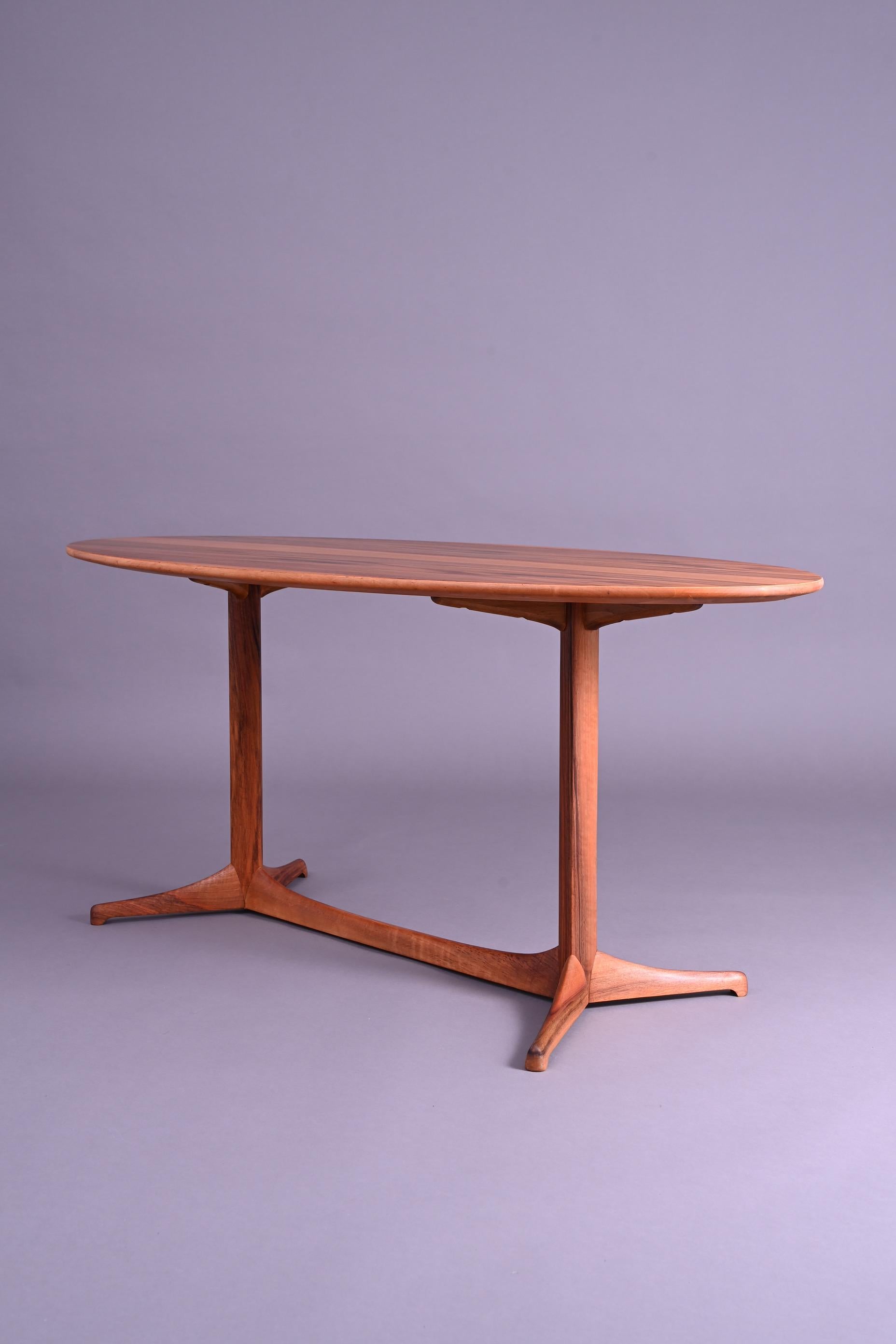 Swedish Kerstin Hörlin-Holmquist - Mid Century Walnut Oval Coffee Table. For Sale
