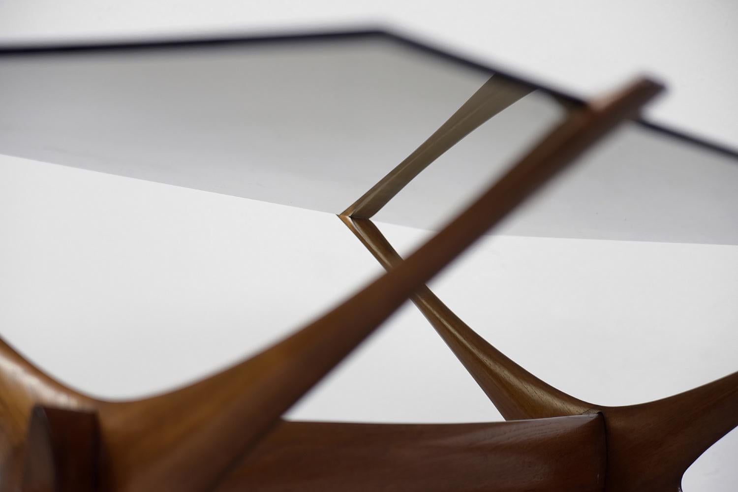 Scandinave moderne Table basse Condor en bois de noyer, Vintage Mid-Century Modern from Örebro Glass en vente