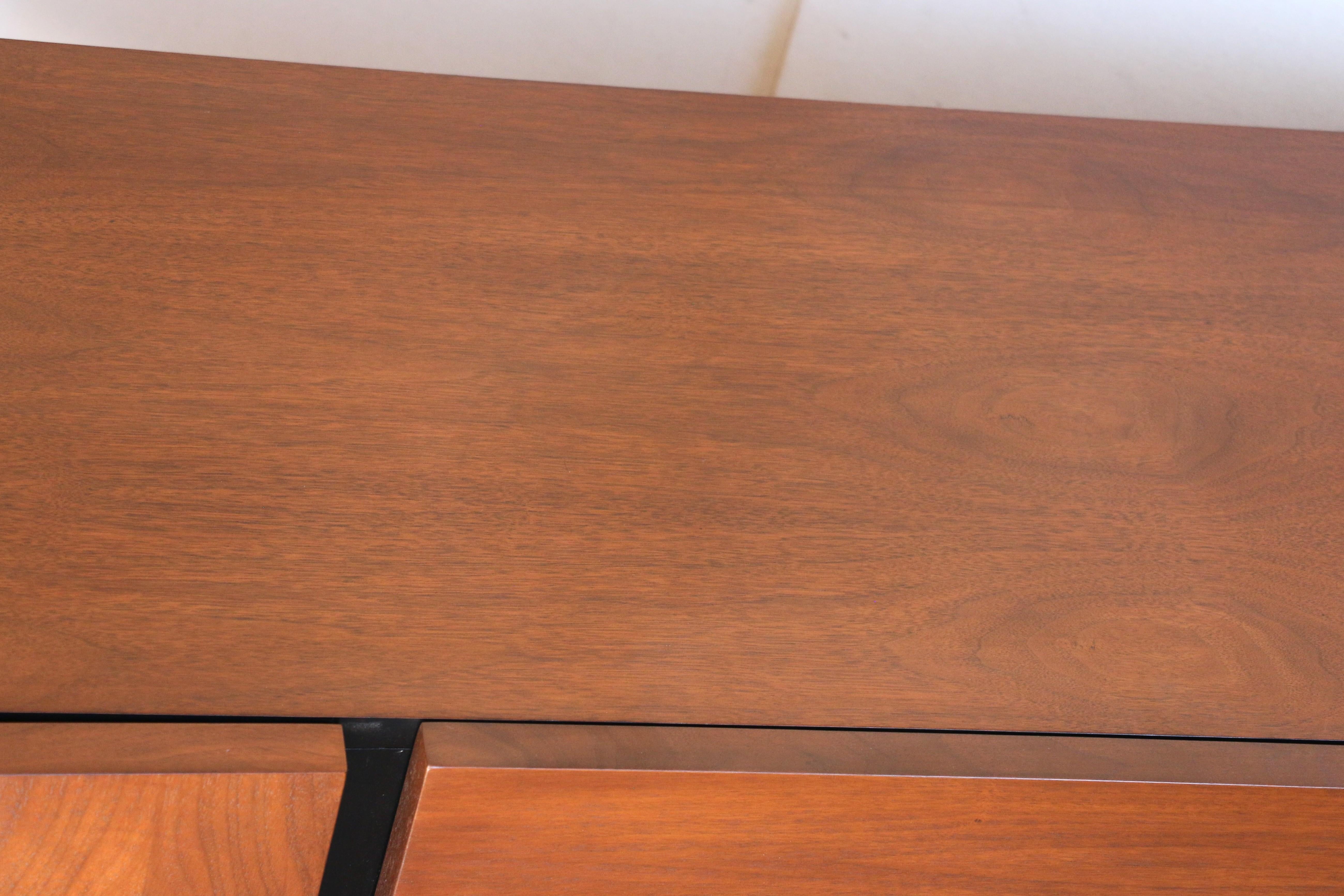 Mid-Century Walnut Credenza by American of Martinsville, 1960s For Sale 13