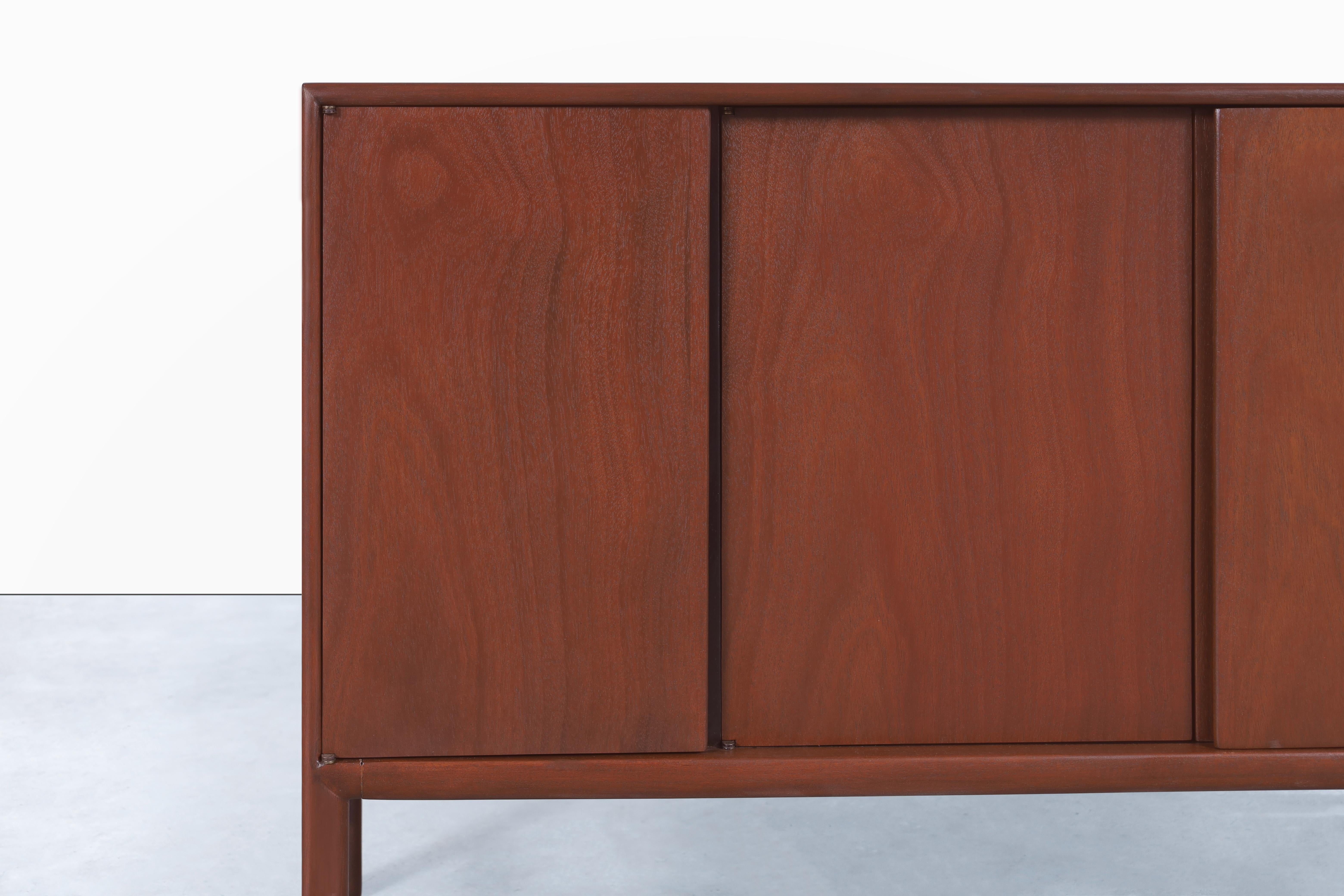Mid-Century Walnut Credenza by Raymond Sobota for Mount Airy For Sale 4