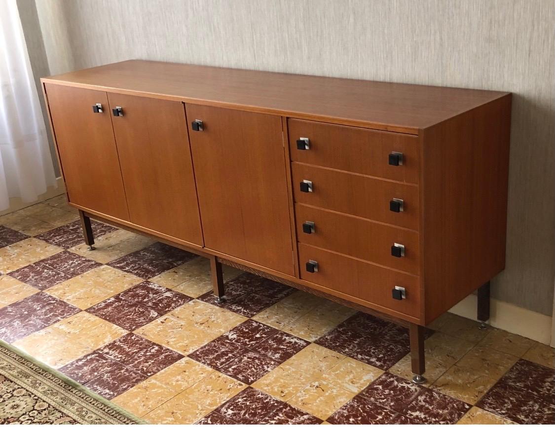 French Midcentury Walnut Credenza in the Manner of Florence Knoll For Sale