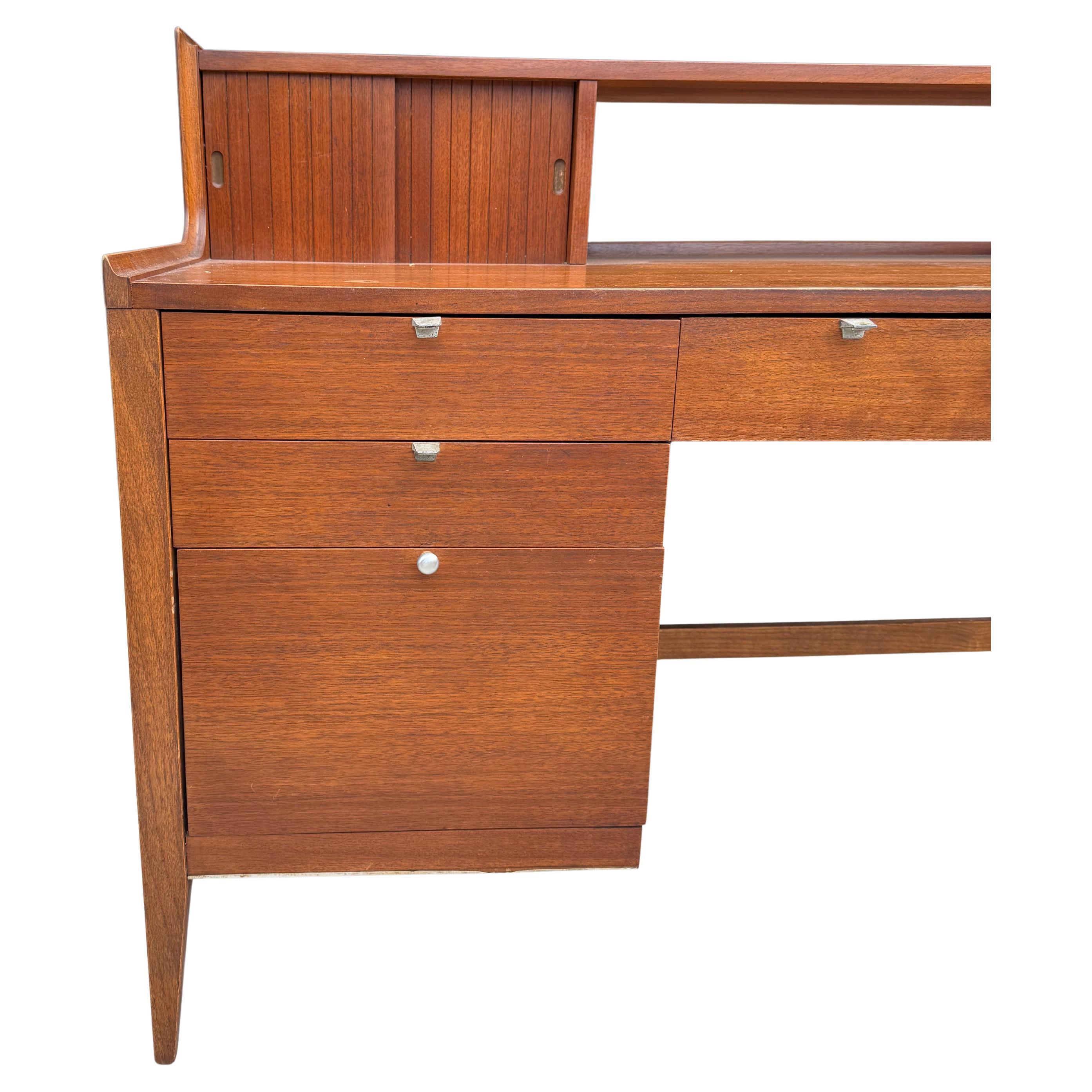 Mid-Century Modern Mid Century walnut Desk by Arthur Umanoff for Cavalier