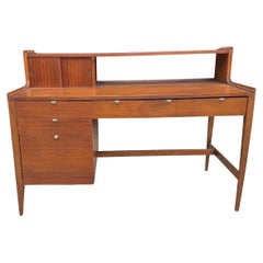 Mid Century walnut Desk by Arthur Umanoff for Cavalier