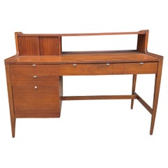 Mid Century walnut Desk by Arthur Umanoff for Cavalier