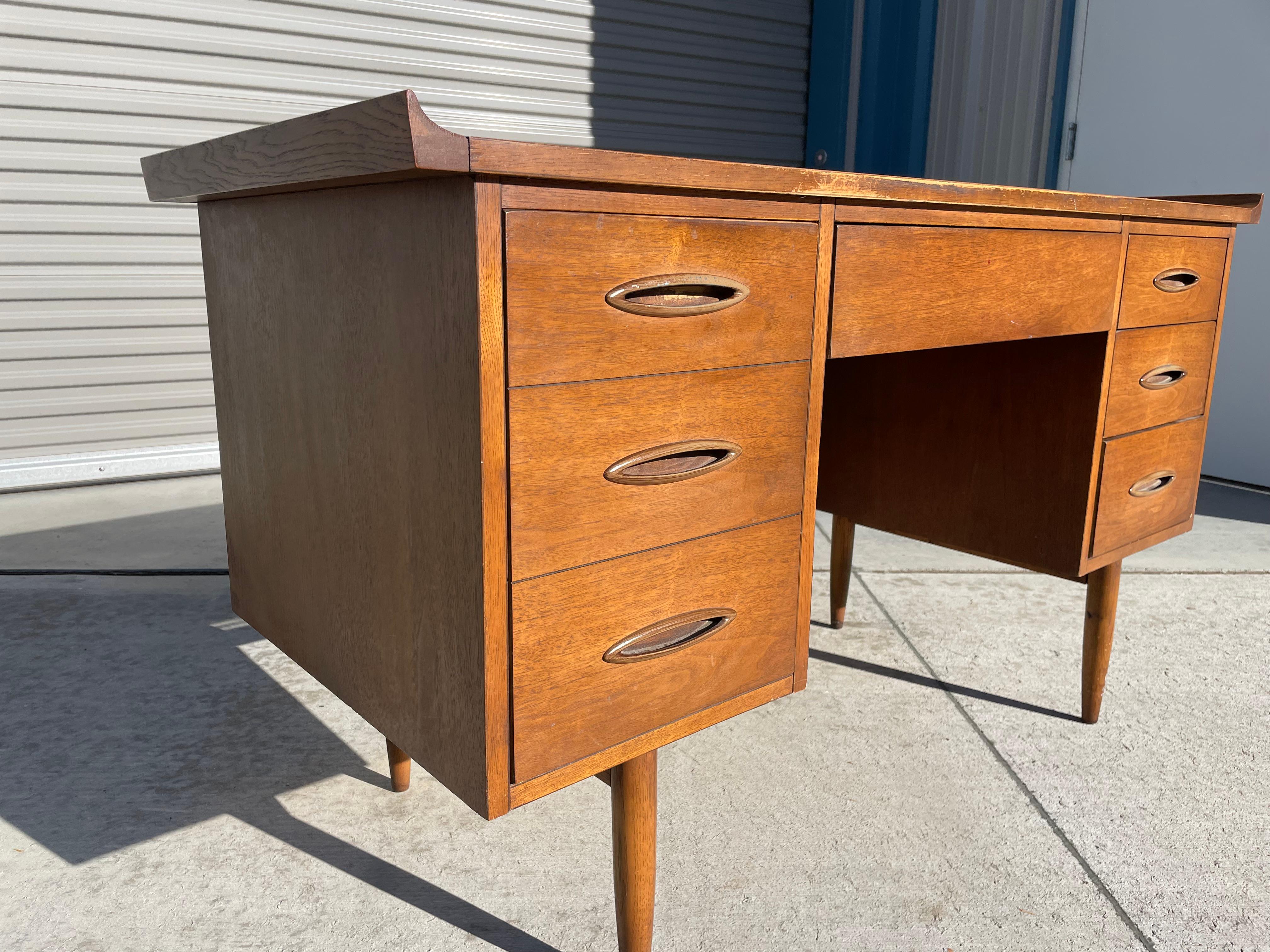 Midcentury Walnut Desk by Broyhill In Good Condition In North Hollywood, CA