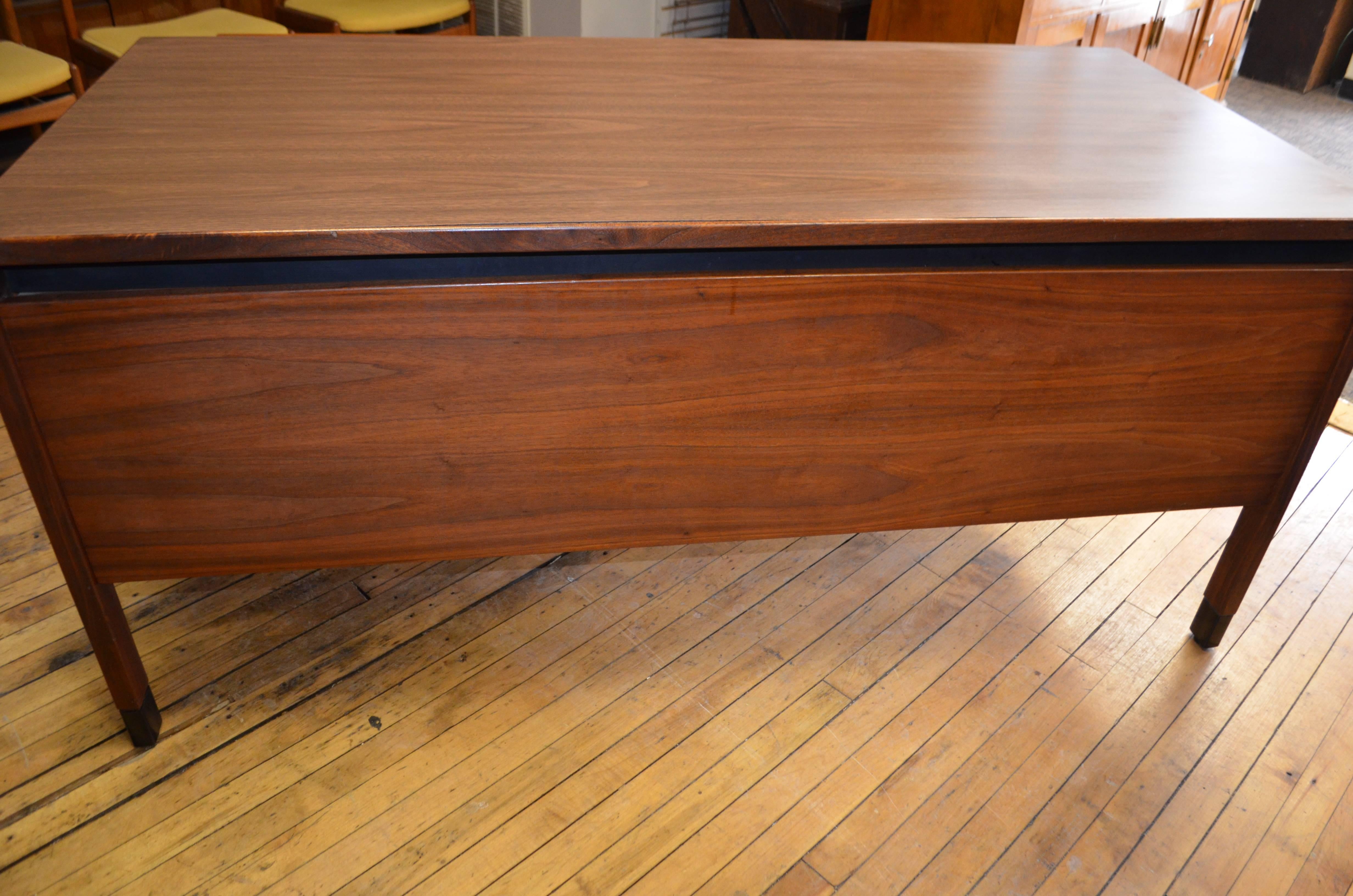 Midcentury Walnut Desk with Formica Top Designed by Jens Risom In Good Condition In Madison, WI