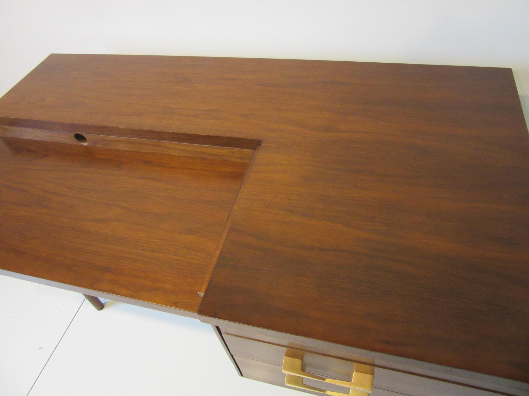 20th Century Midcentury Walnut Desk in the style of Stow Davis- Lehigh
