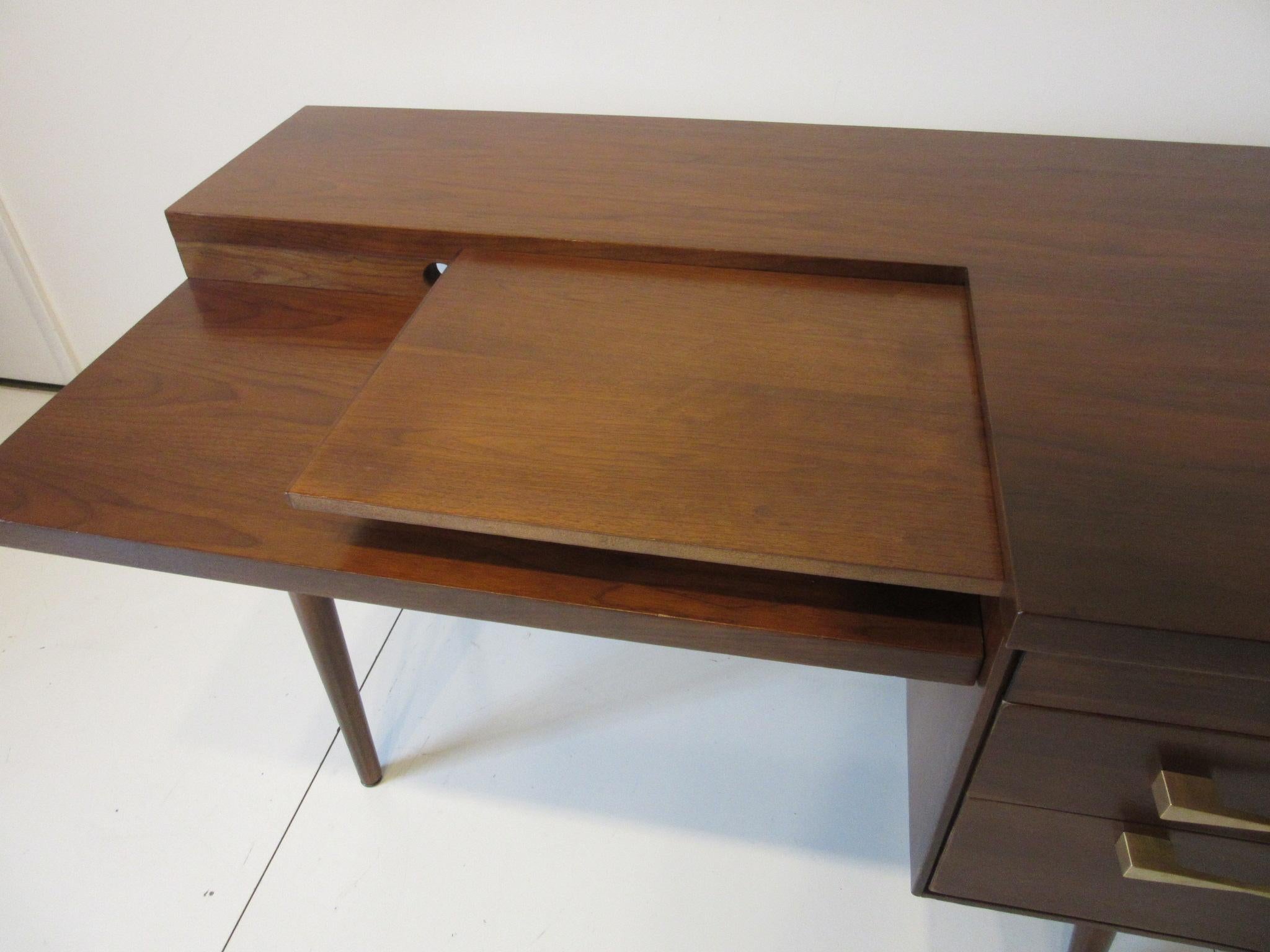 Midcentury Walnut Desk in the style of Stow Davis- Lehigh 1