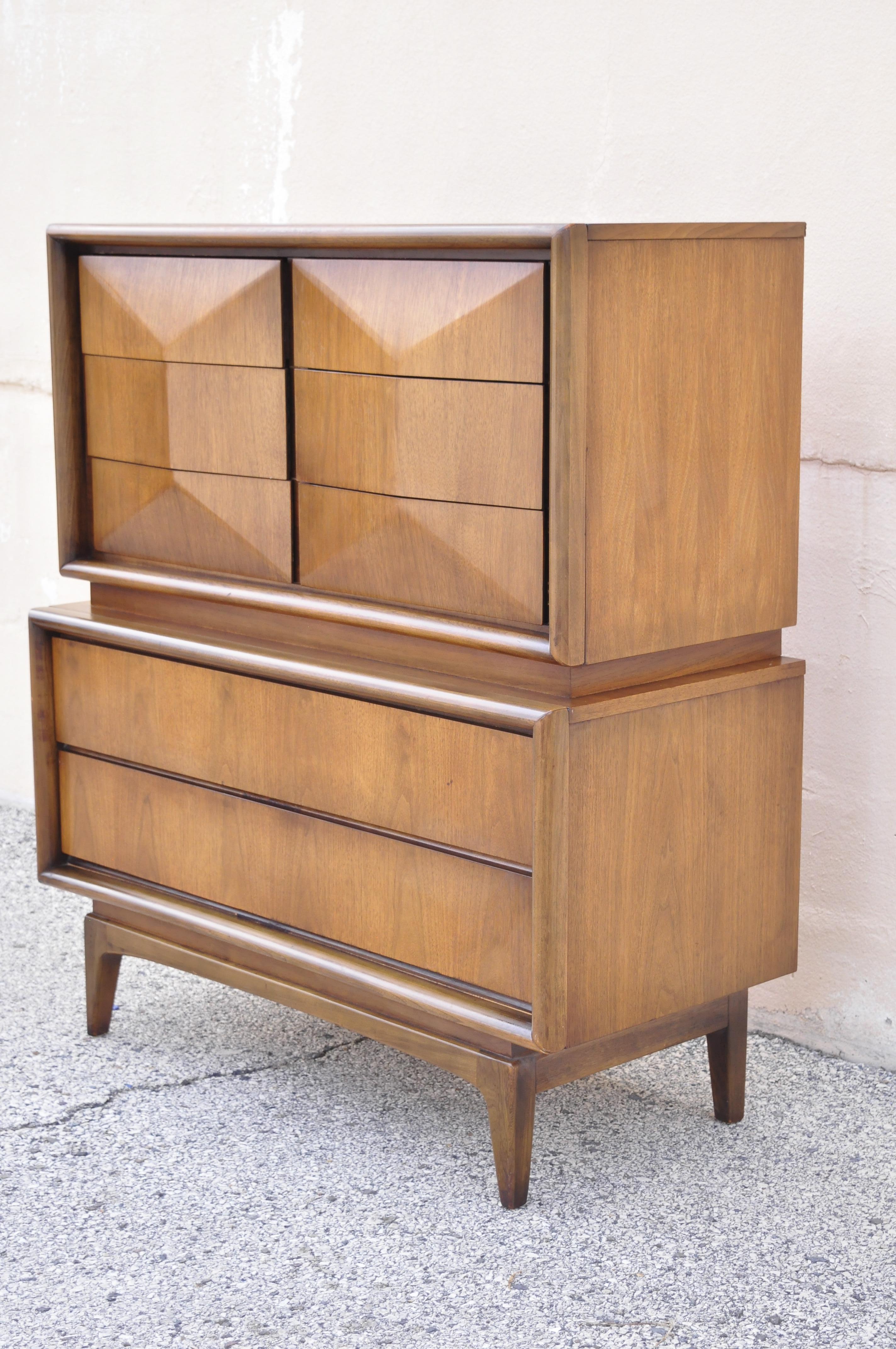 Mid-Century Modern walnut diamond front chest on chest dresser by United Furniture. Item features 3 dimensional 