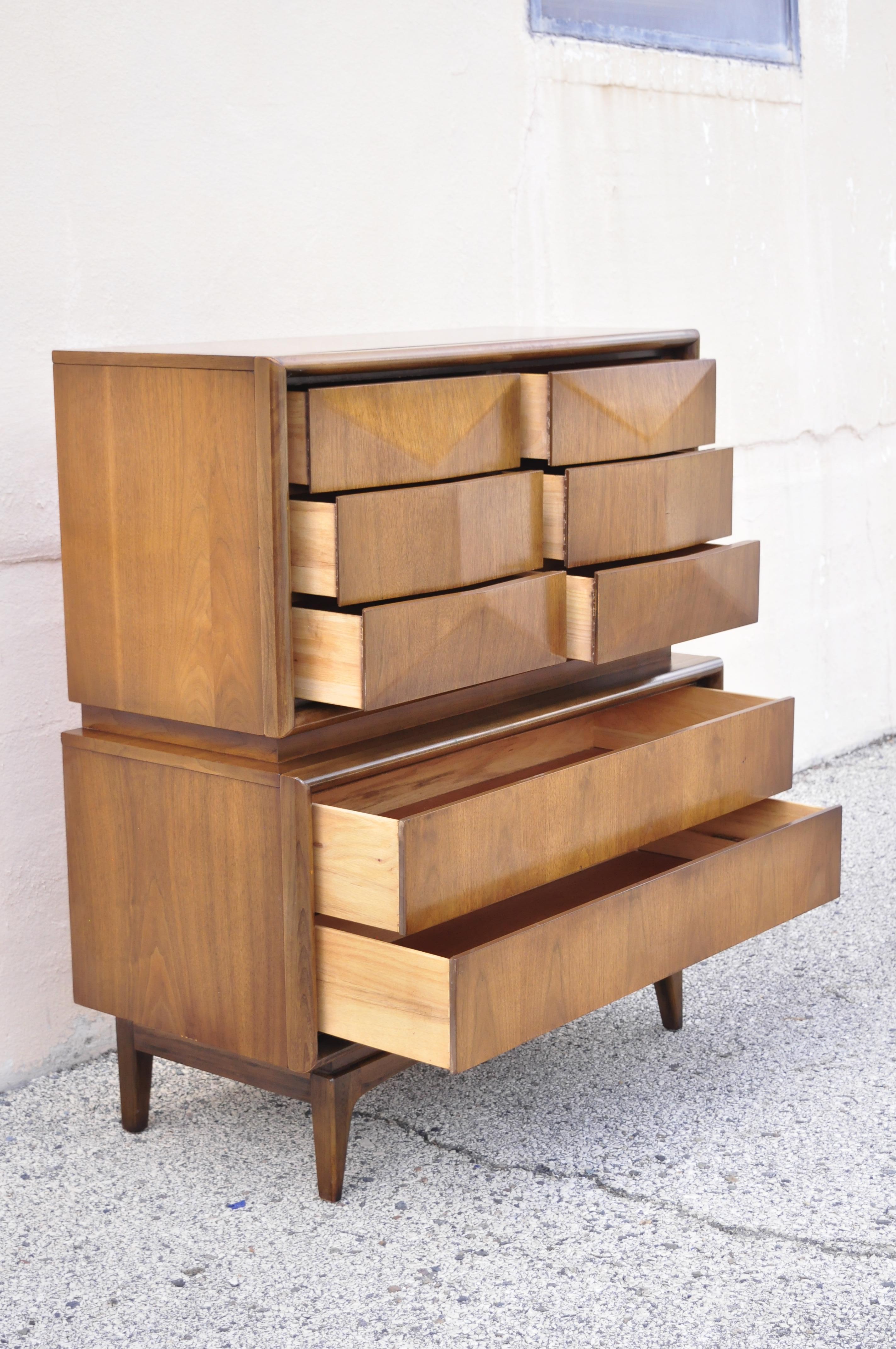 Mid Century Walnut Diamond Front Chest on Chest Dresser by United Furniture In Good Condition In Philadelphia, PA