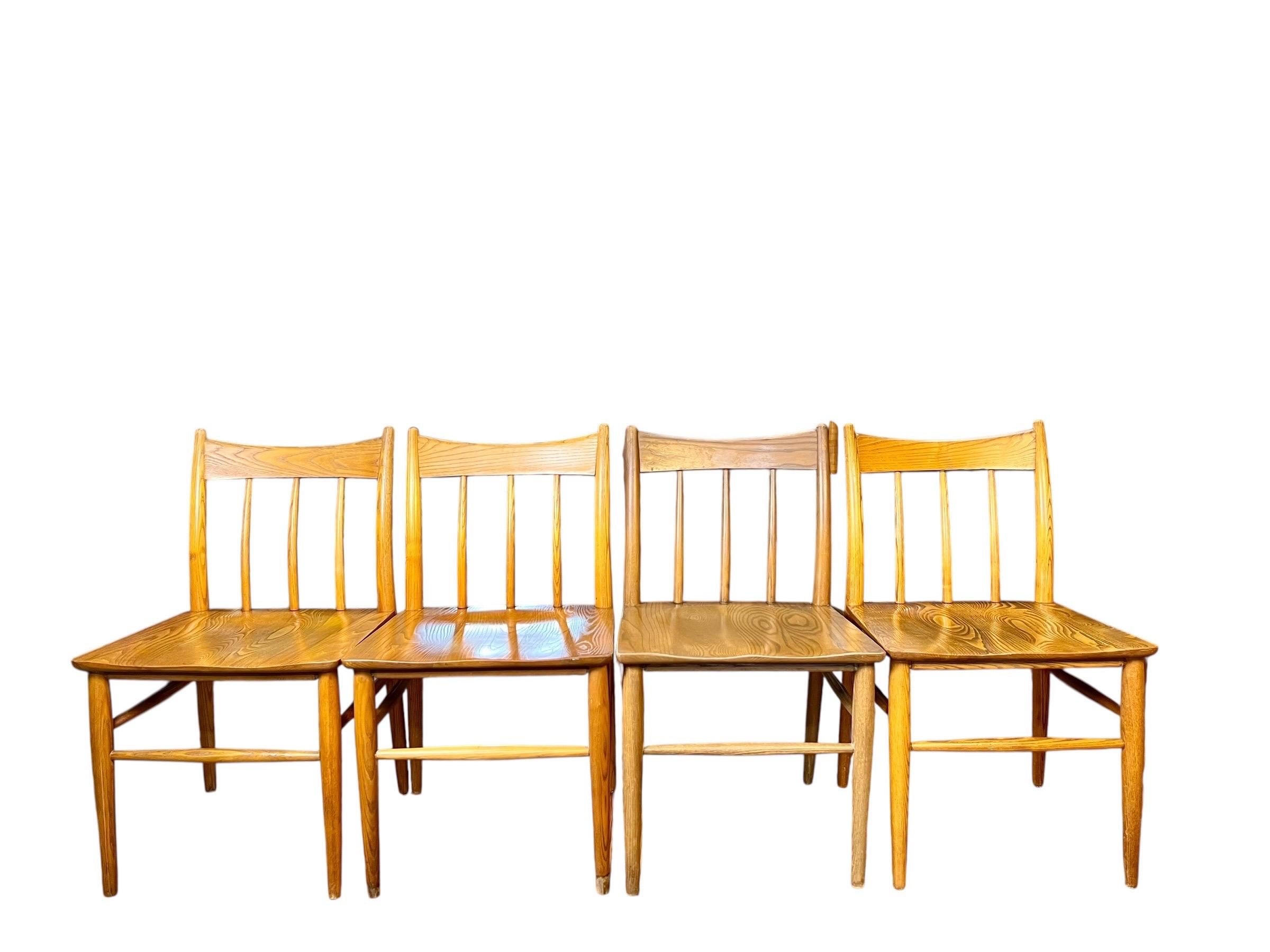 Sillas de comedor de nogal de mediados de siglo - Juego de 4 en Bueno estado para la venta en Esperance, NY