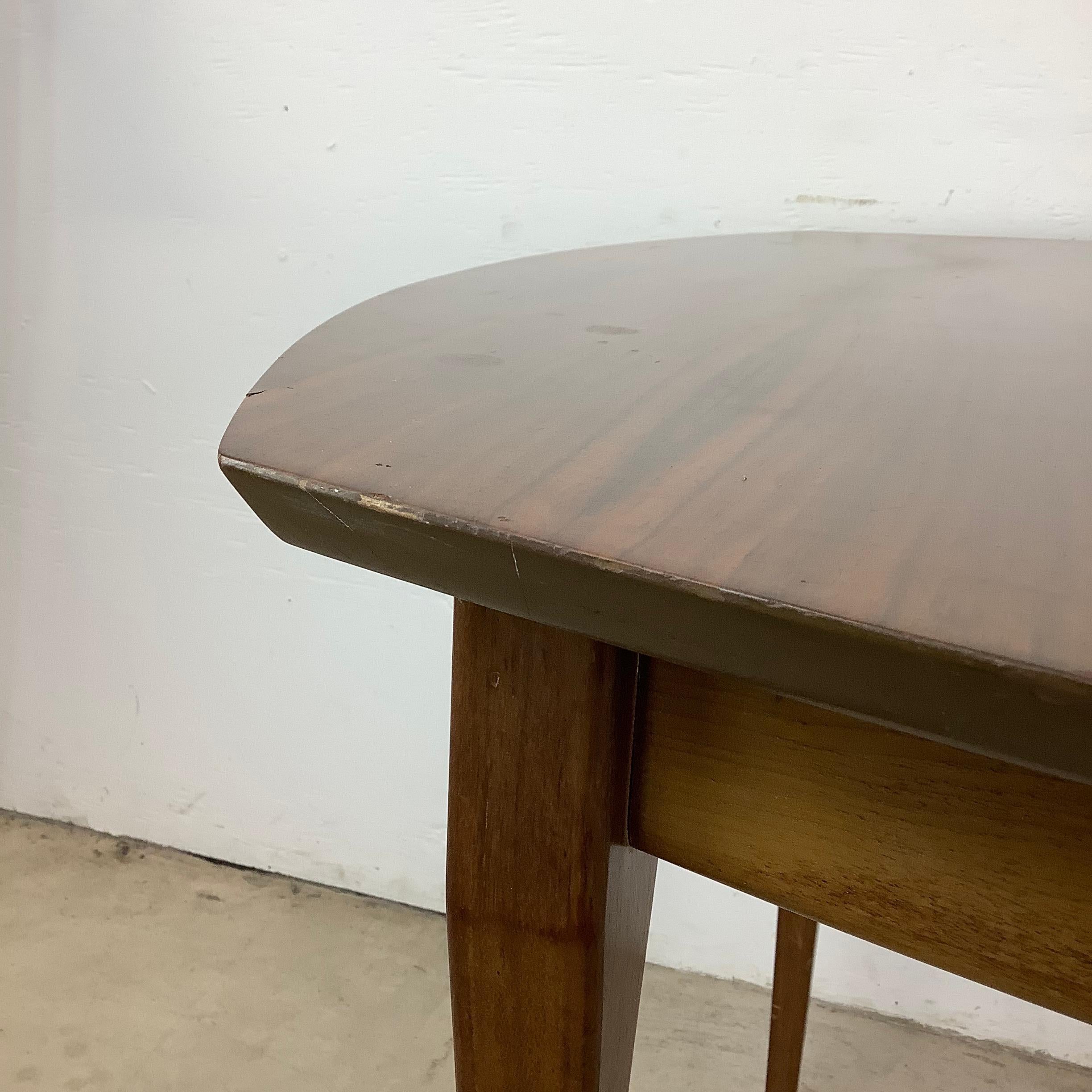 Autre Table de salle à manger en noyer du milieu du siècle en vente
