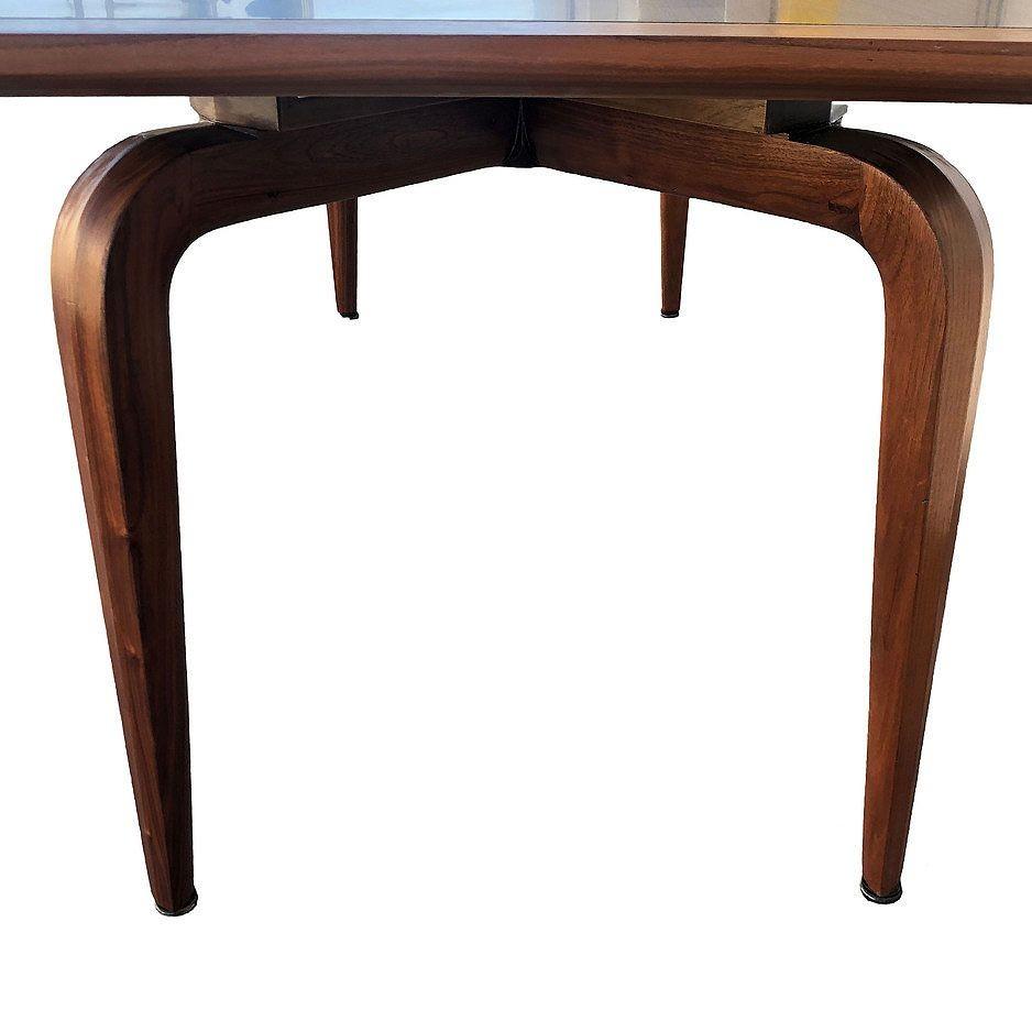 Table de salle à manger du milieu du siècle dernier par Maurice Bailey pour Monteverdi Young en vente 2