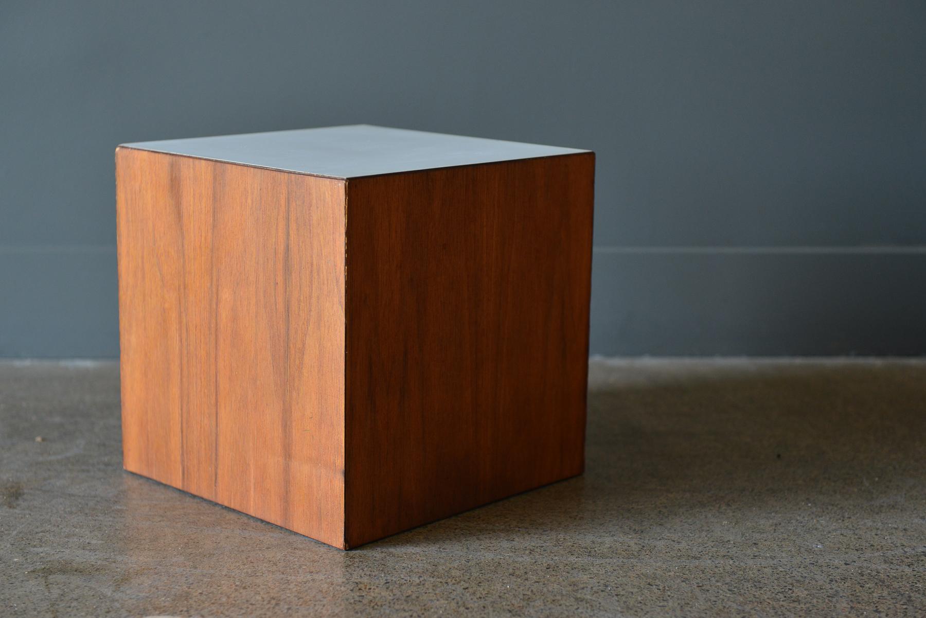 American Midcentury Walnut Display Cubes or Side Tables, circa 1970