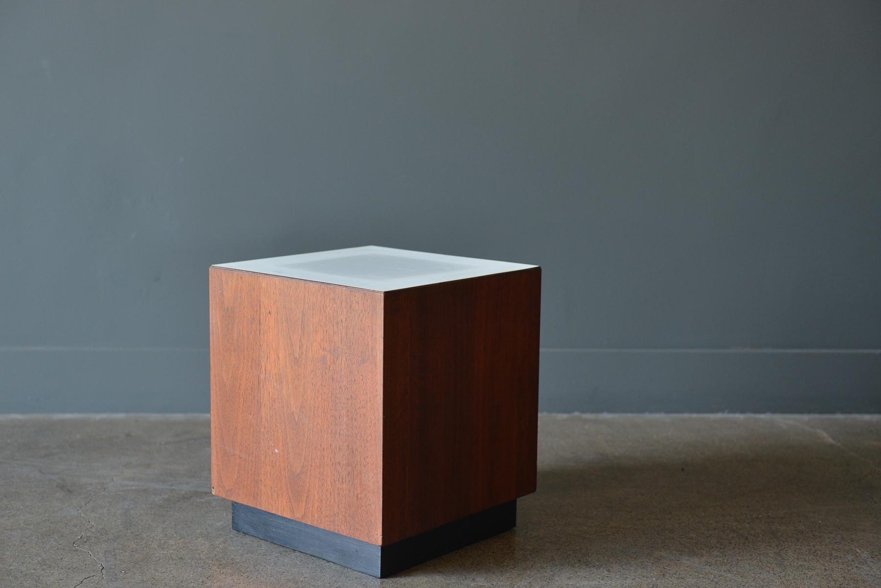 Late 20th Century Midcentury Walnut Display Cubes or Side Tables, circa 1970