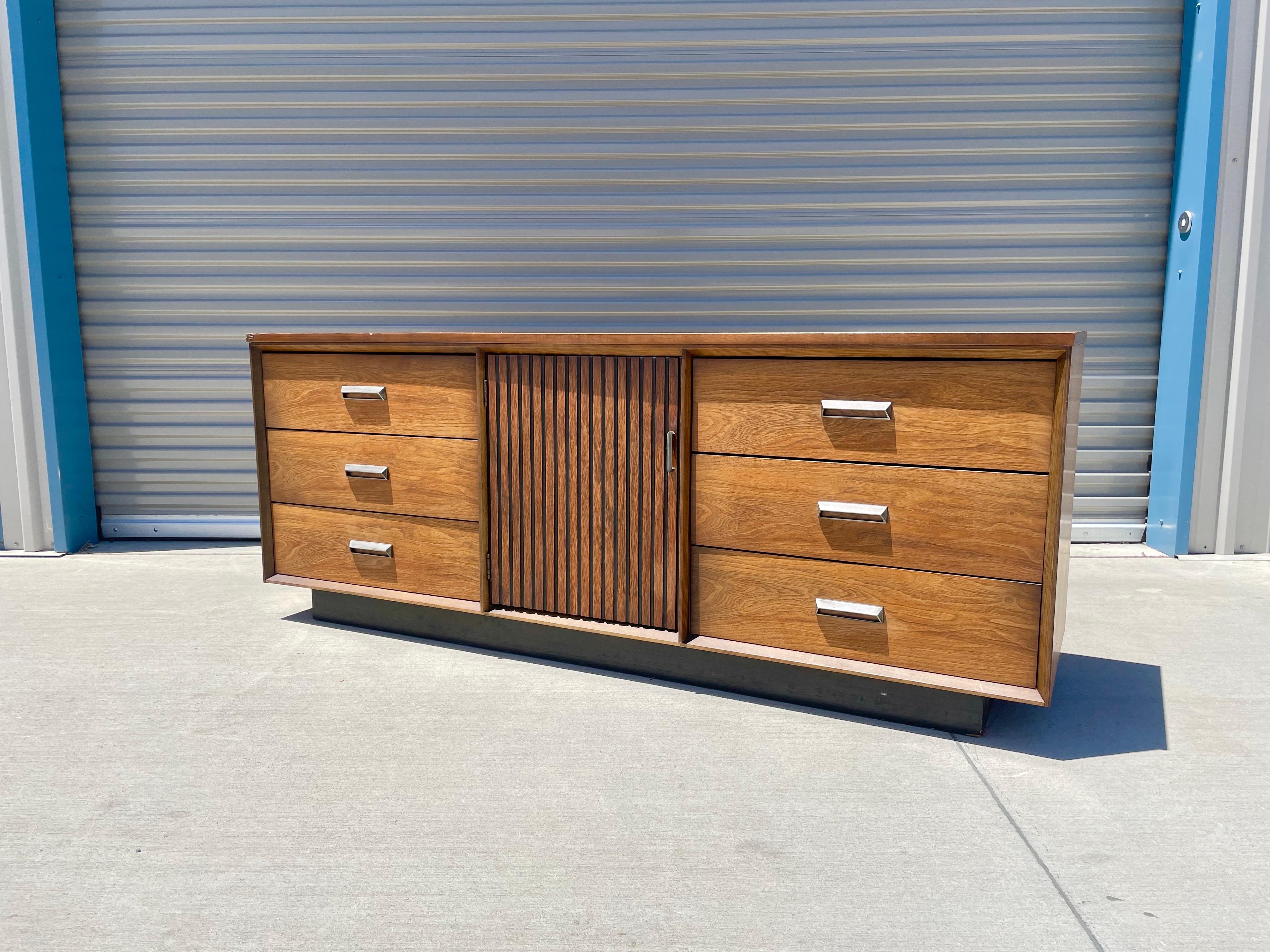 Mid-Century Modern Mid Century Walnut Dresser by Bassett Furniture For Sale