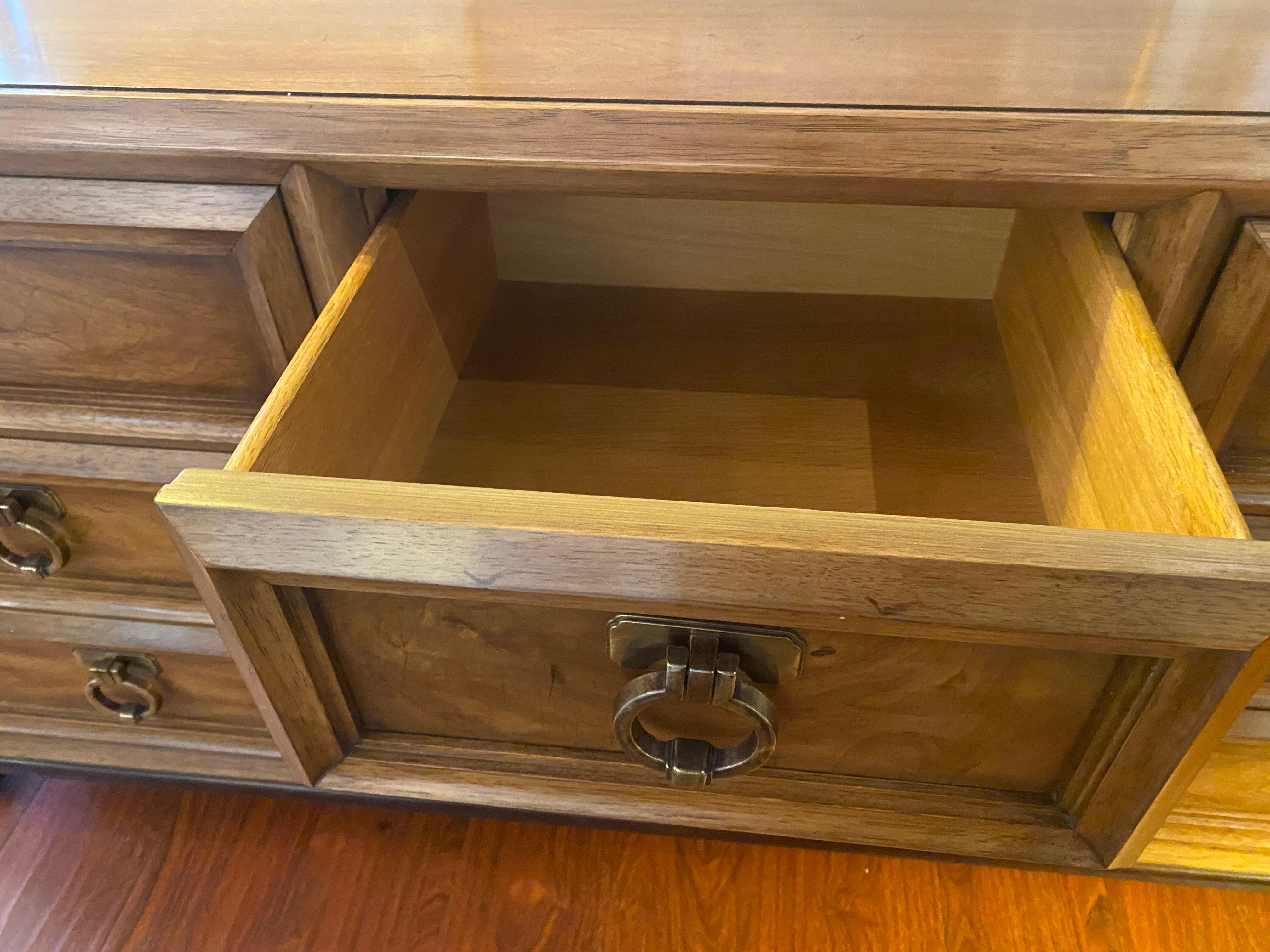 Mid-Century Walnut Dresser by Thomasville In Good Condition In Pasadena, CA
