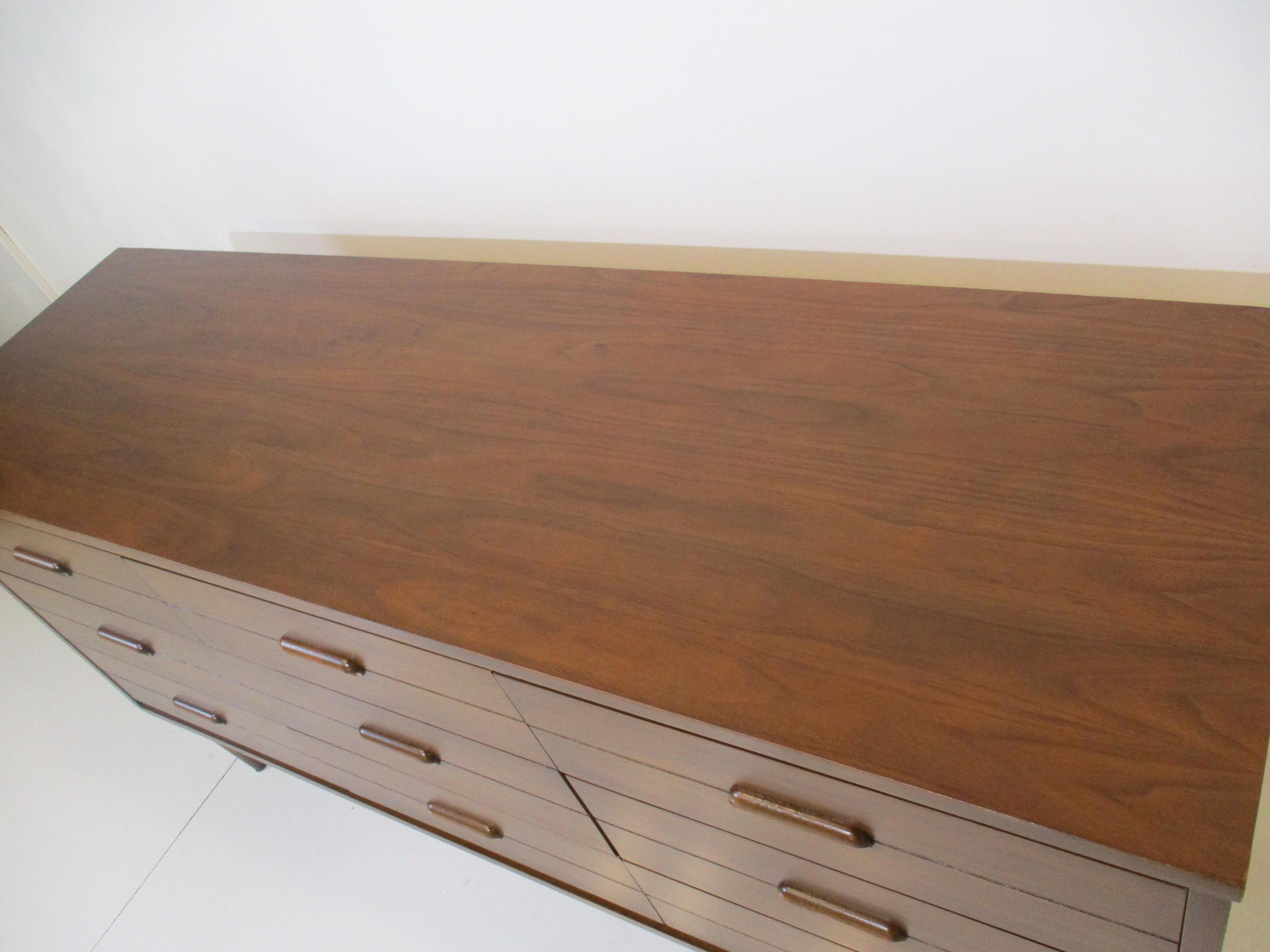 Mid Century Walnut Dresser Chest in the Style of Drexel 2