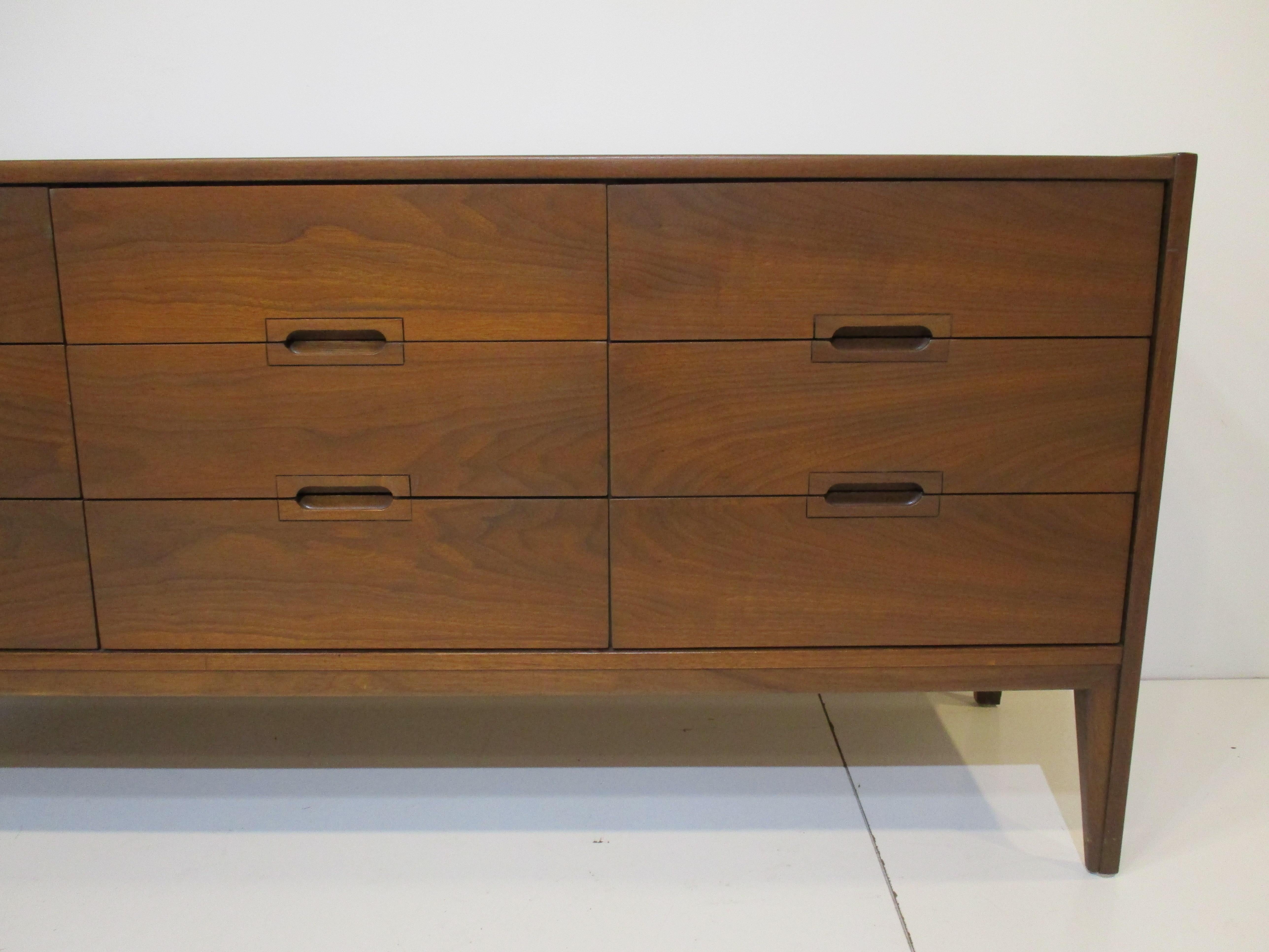 Mid Century Walnut Dresser Chest in the Style of John Keal and Brown Saltman In Good Condition In Cincinnati, OH
